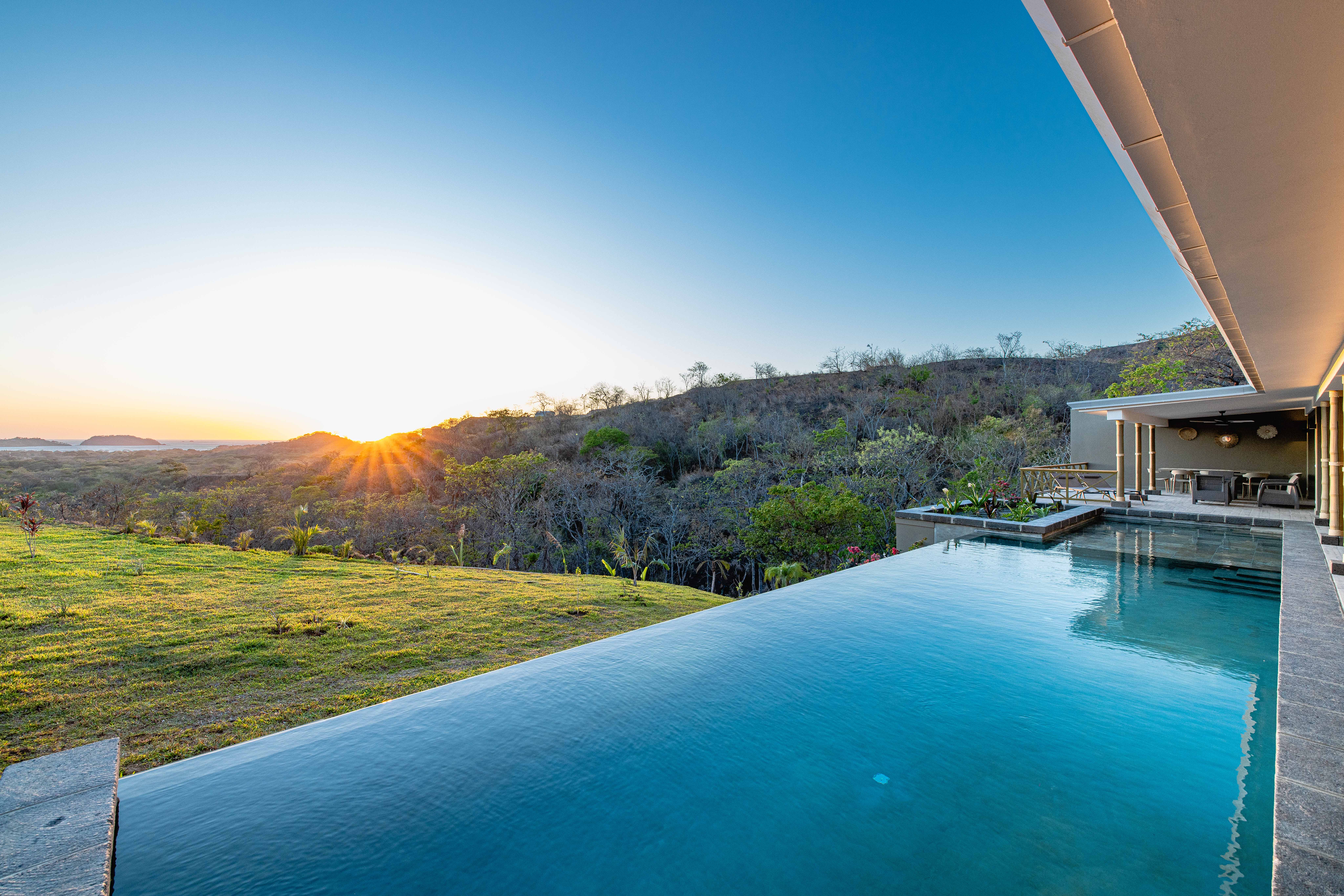 4 bed Single Family Homes For Sale in Playa Potrero, Guanacaste - thumb 1