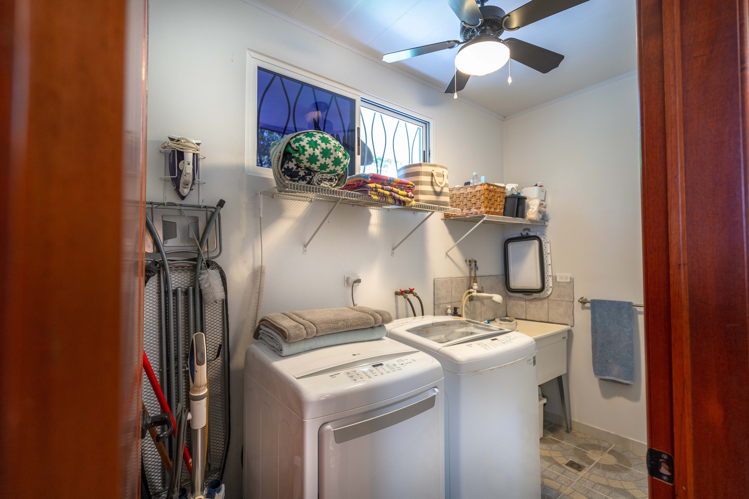 3 bed Single Family Homes For Sale in Dominical, Puntarenas - thumb 28