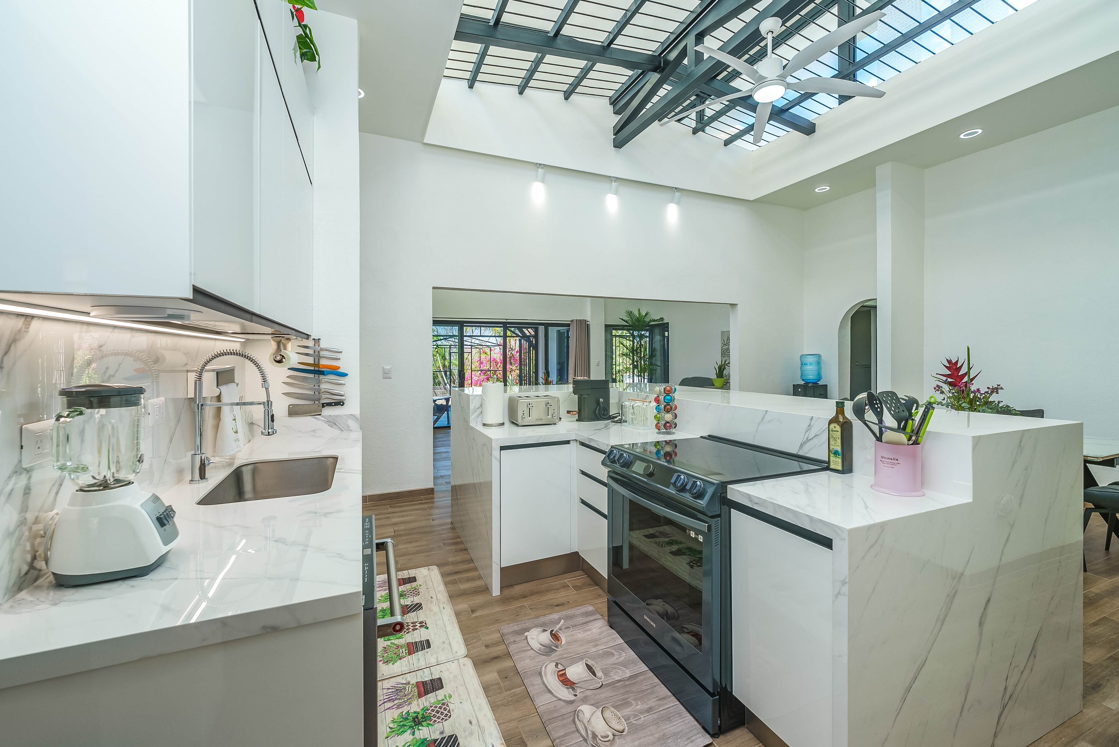 4 bed Single Family Homes For Sale in Huacas, Guanacaste - thumb 5