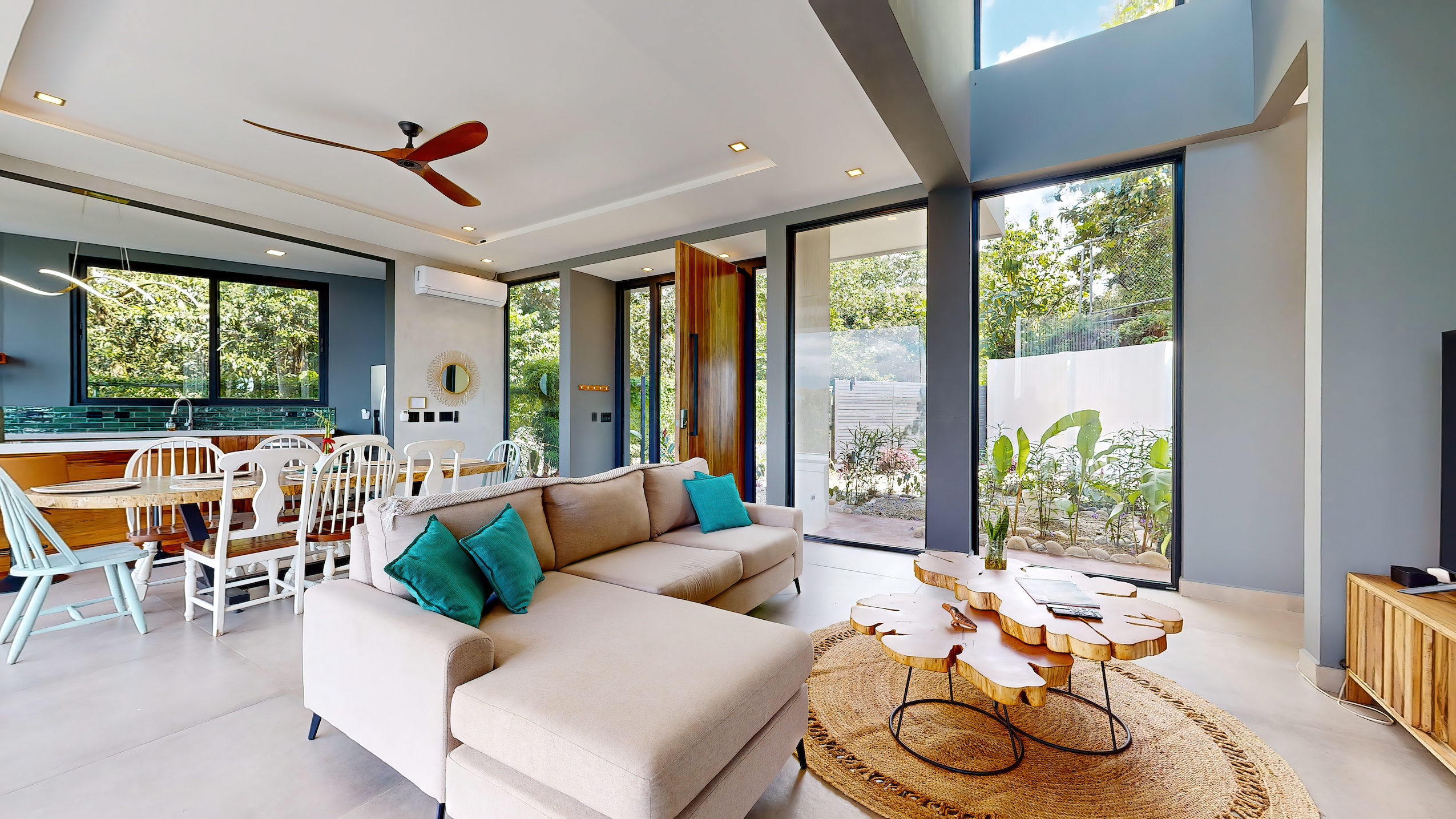 4 bed Single Family Homes For Sale in Uvita, Puntarenas - thumb 13