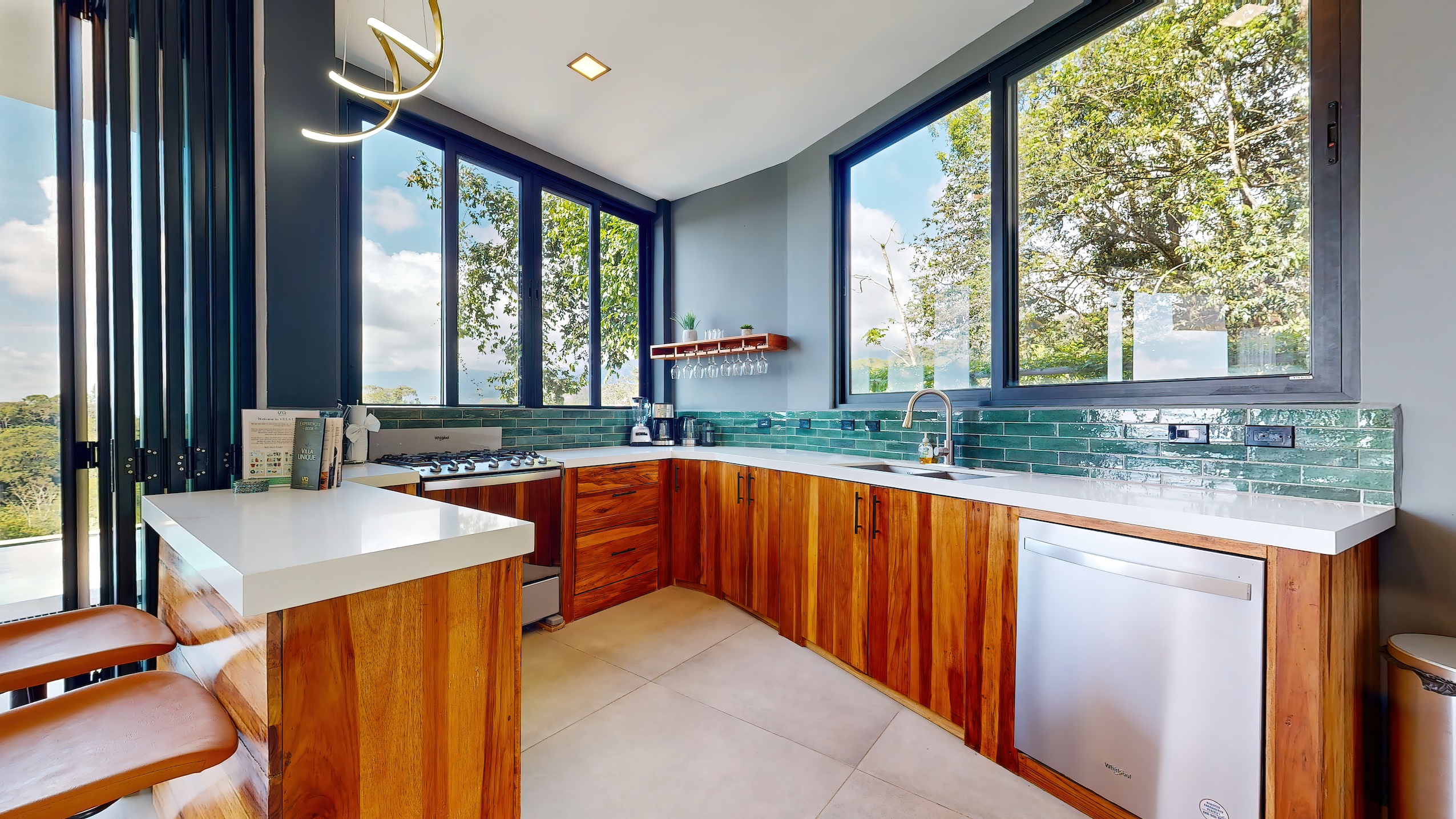 4 bed Single Family Homes For Sale in Uvita, Puntarenas - thumb 14