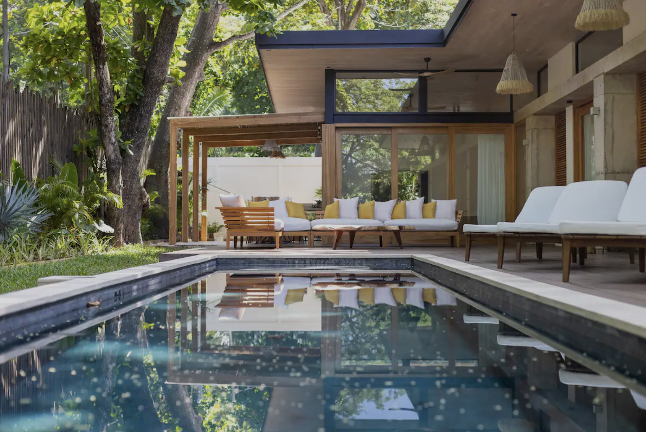 4 bed Single Family Homes For Sale in Santa Teresa, Puntarenas - thumb 11