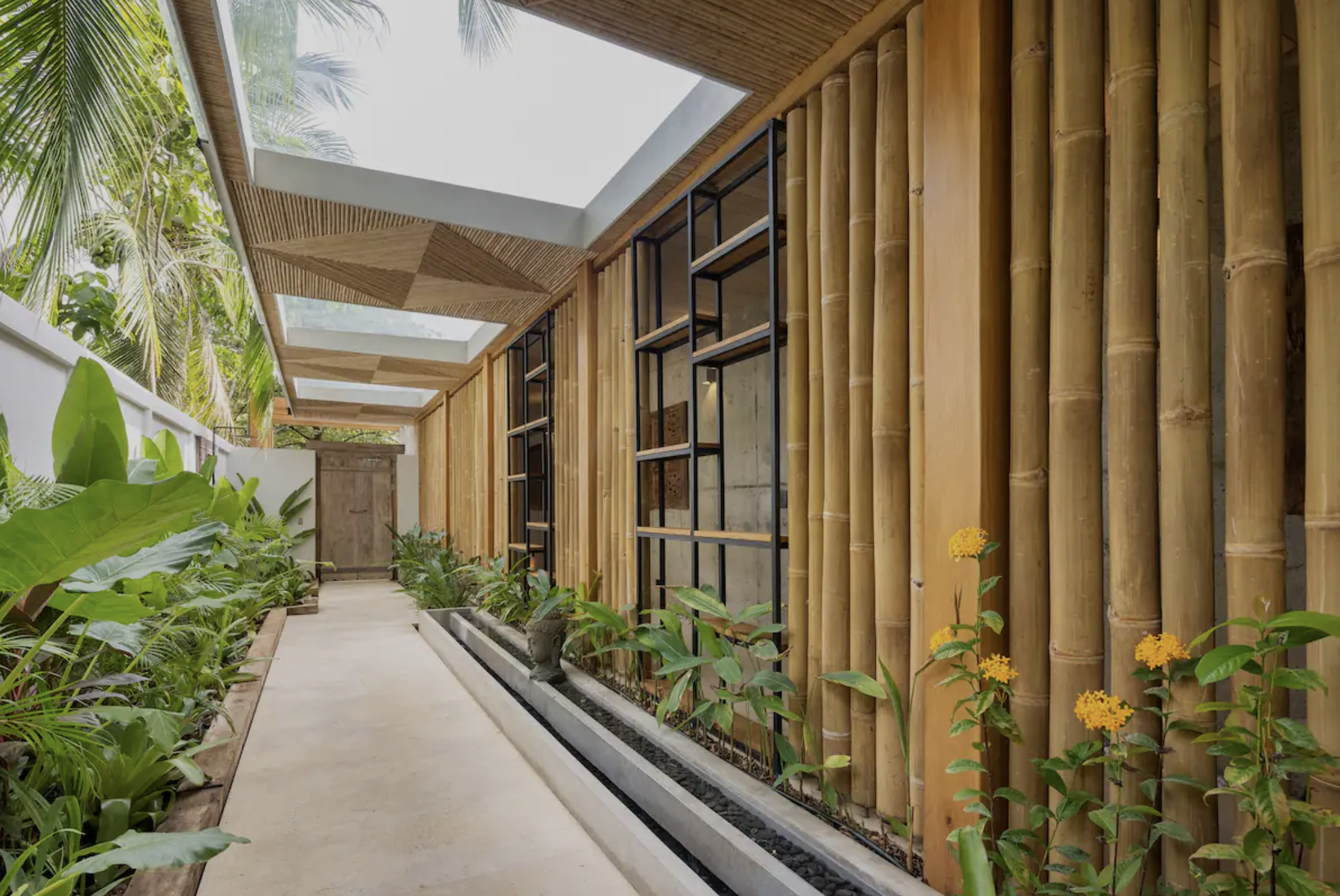 4 bed Single Family Homes For Sale in Santa Teresa, Puntarenas - thumb 13