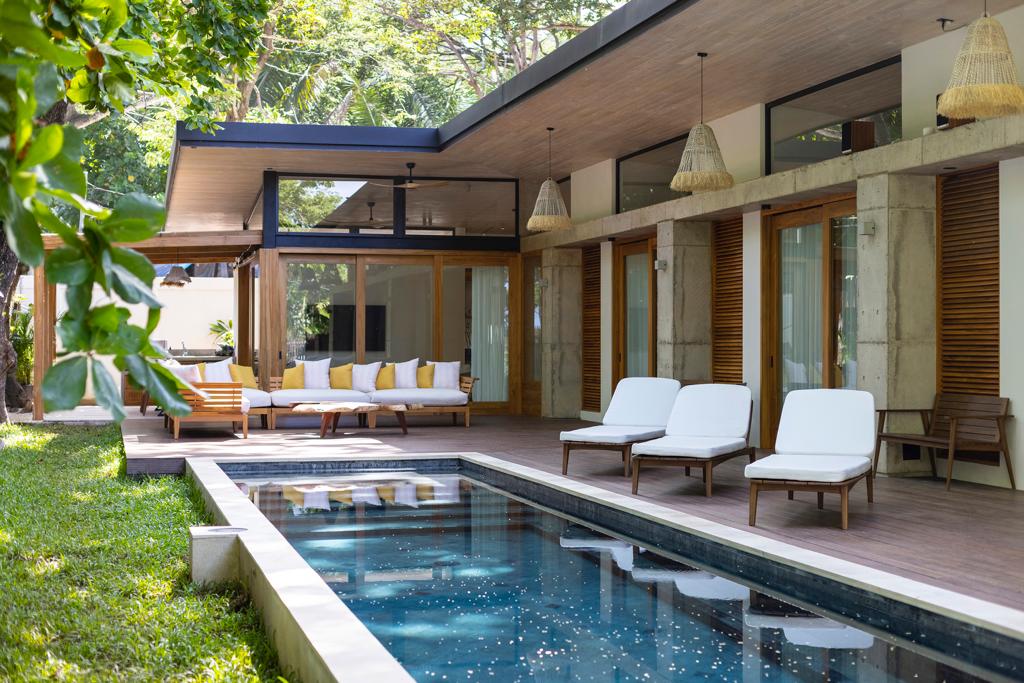 4 bed Single Family Homes For Sale in Santa Teresa, Puntarenas - thumb 8