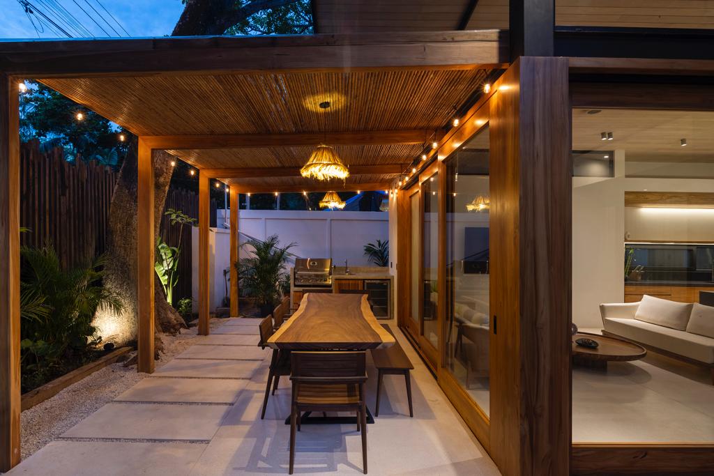 4 bed Single Family Homes For Sale in Santa Teresa, Puntarenas - thumb 5