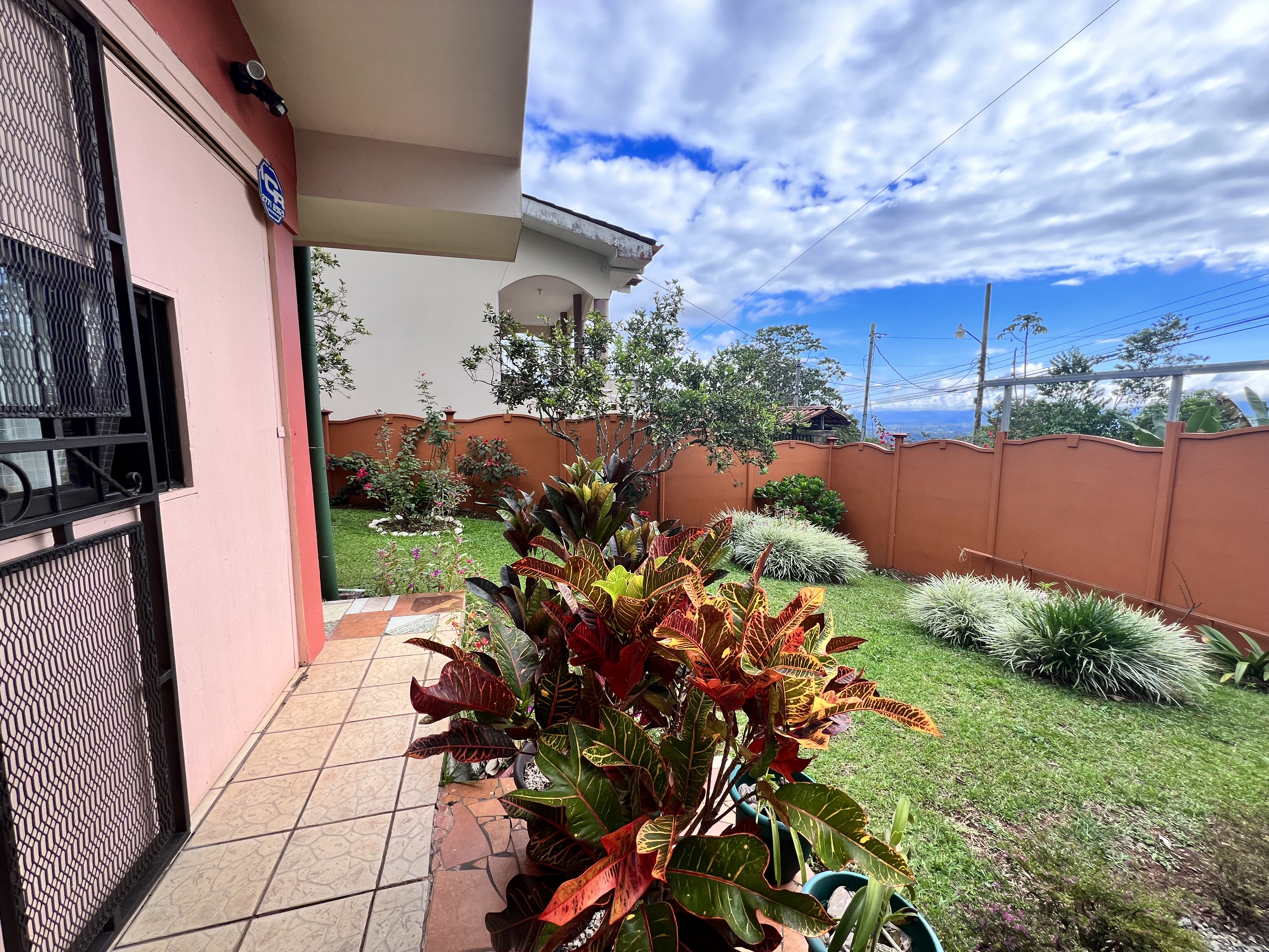 3 bed Single Family Homes For Sale in Perez Zeledon, San Jose - thumb 6