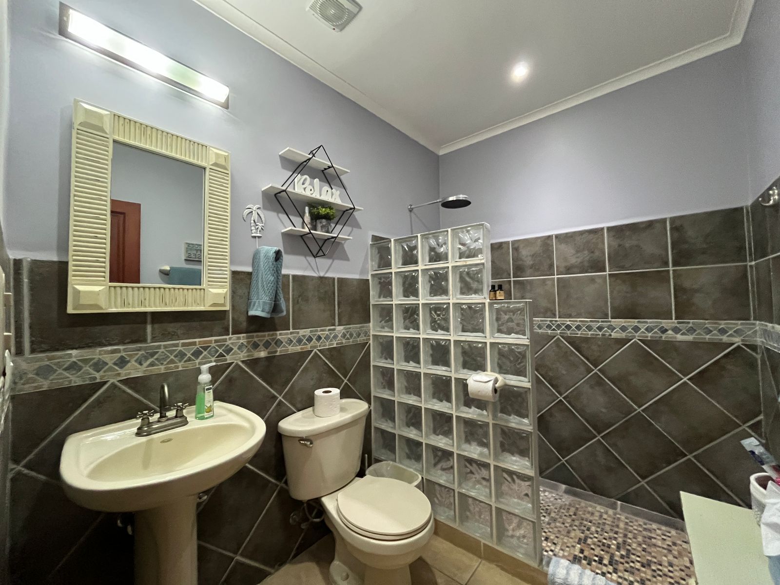 2 bed Condo For Sale in Jaco, Puntarenas - thumb 10