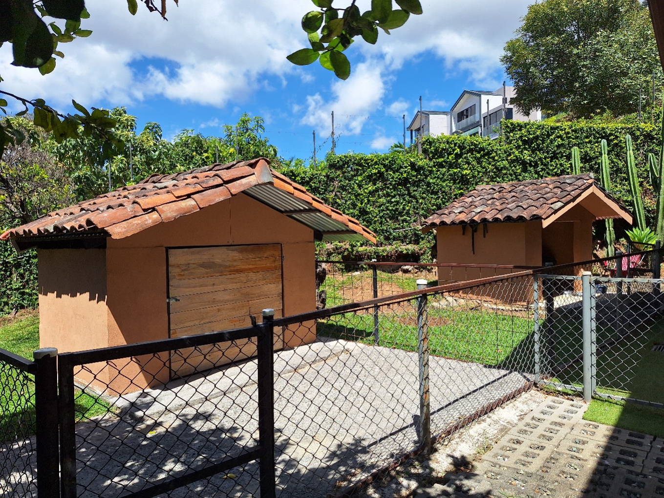 5 bed Single Family Homes For Sale in Tres Ríos, Cartago - thumb 3