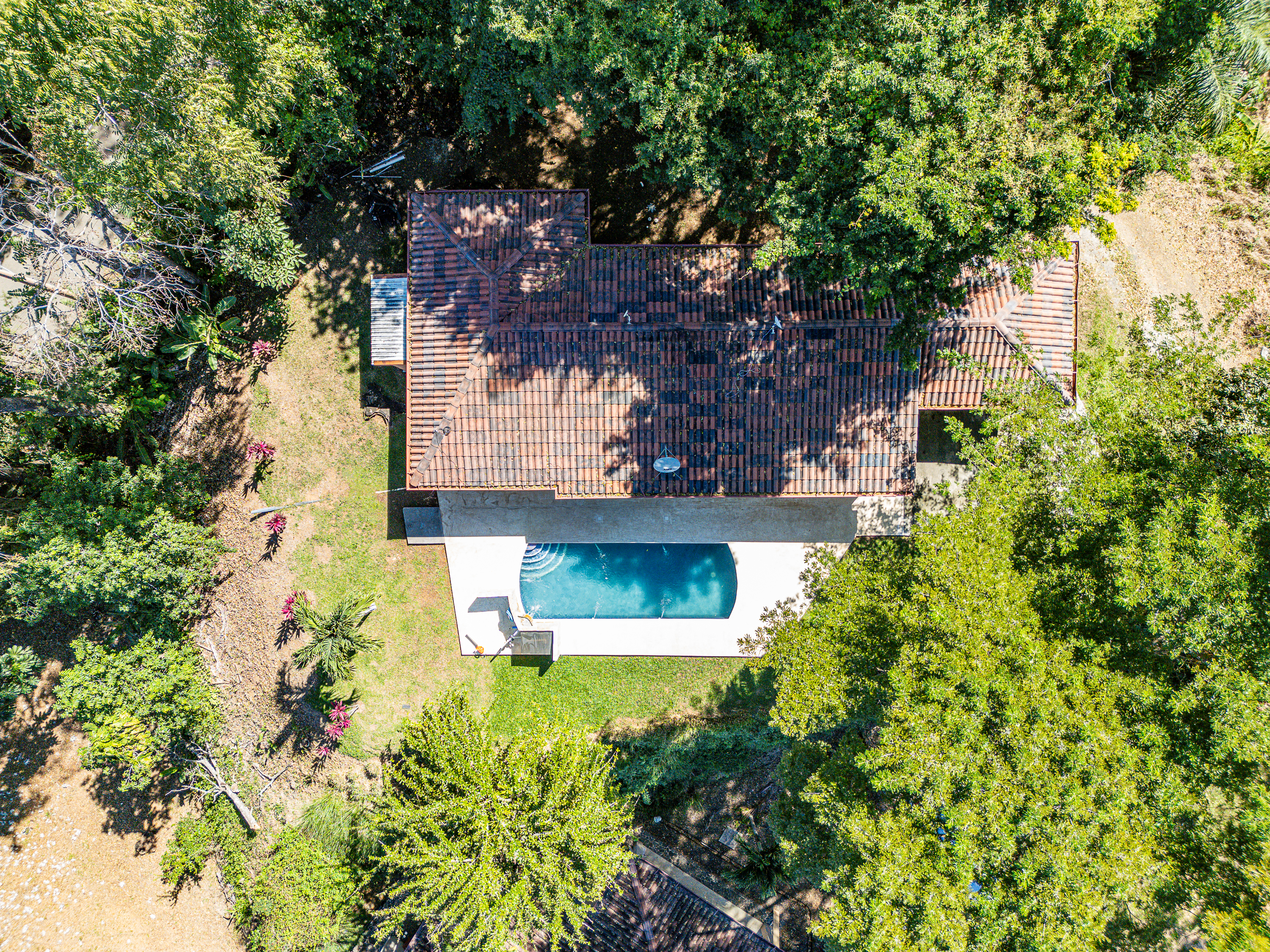 2 bed Single Family Homes For Sale in Tarcoles, Puntarenas - thumb 5