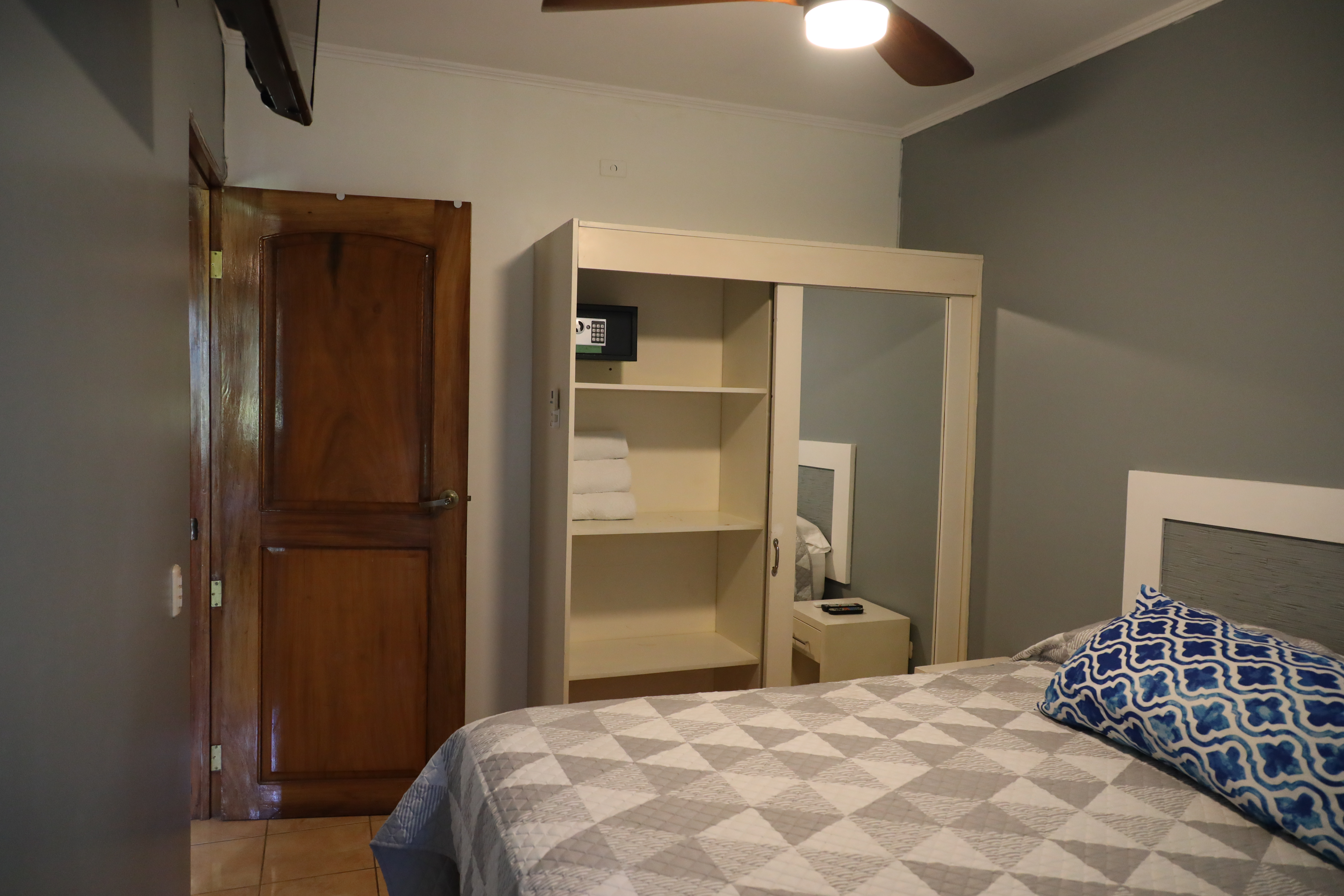 2 bed Condo For Sale in Playas Del Coco, Guanacaste - thumb 15