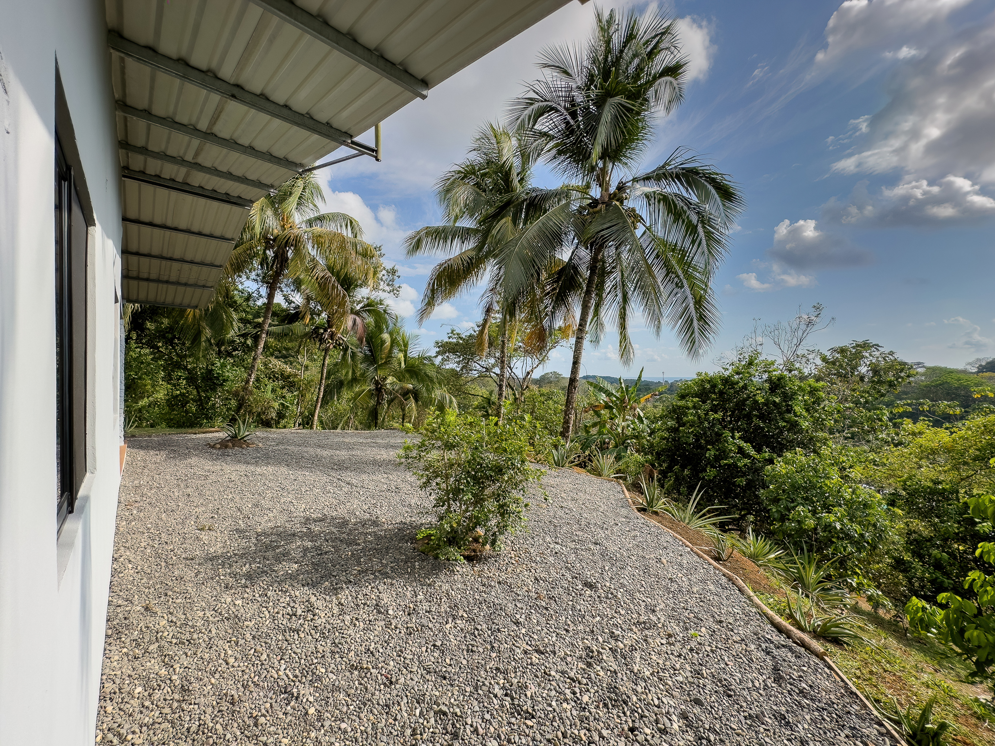 3 bed Single Family Homes For Sale in Dominical, Puntarenas - thumb 4