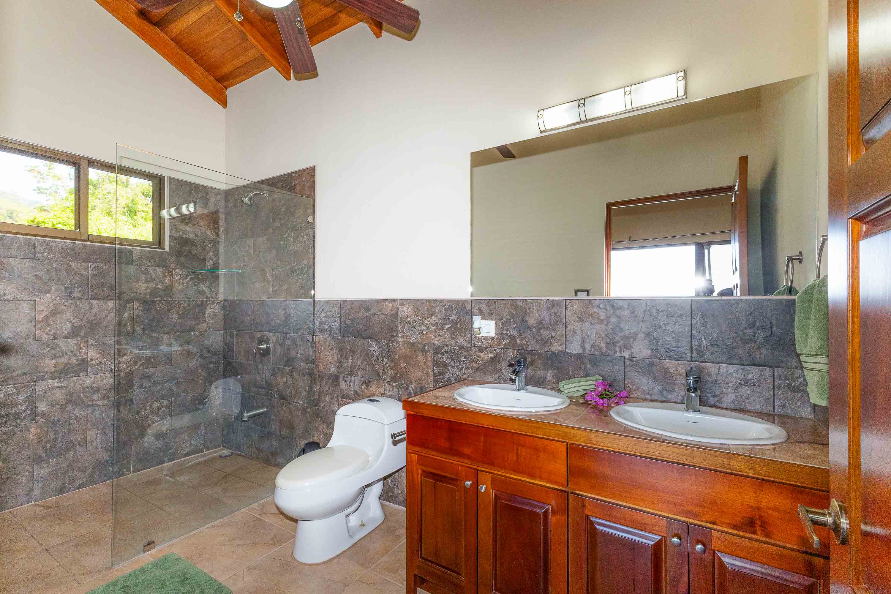 3 bed Single Family Homes For Sale in Ciudad Cortes, Puntarenas - thumb 21