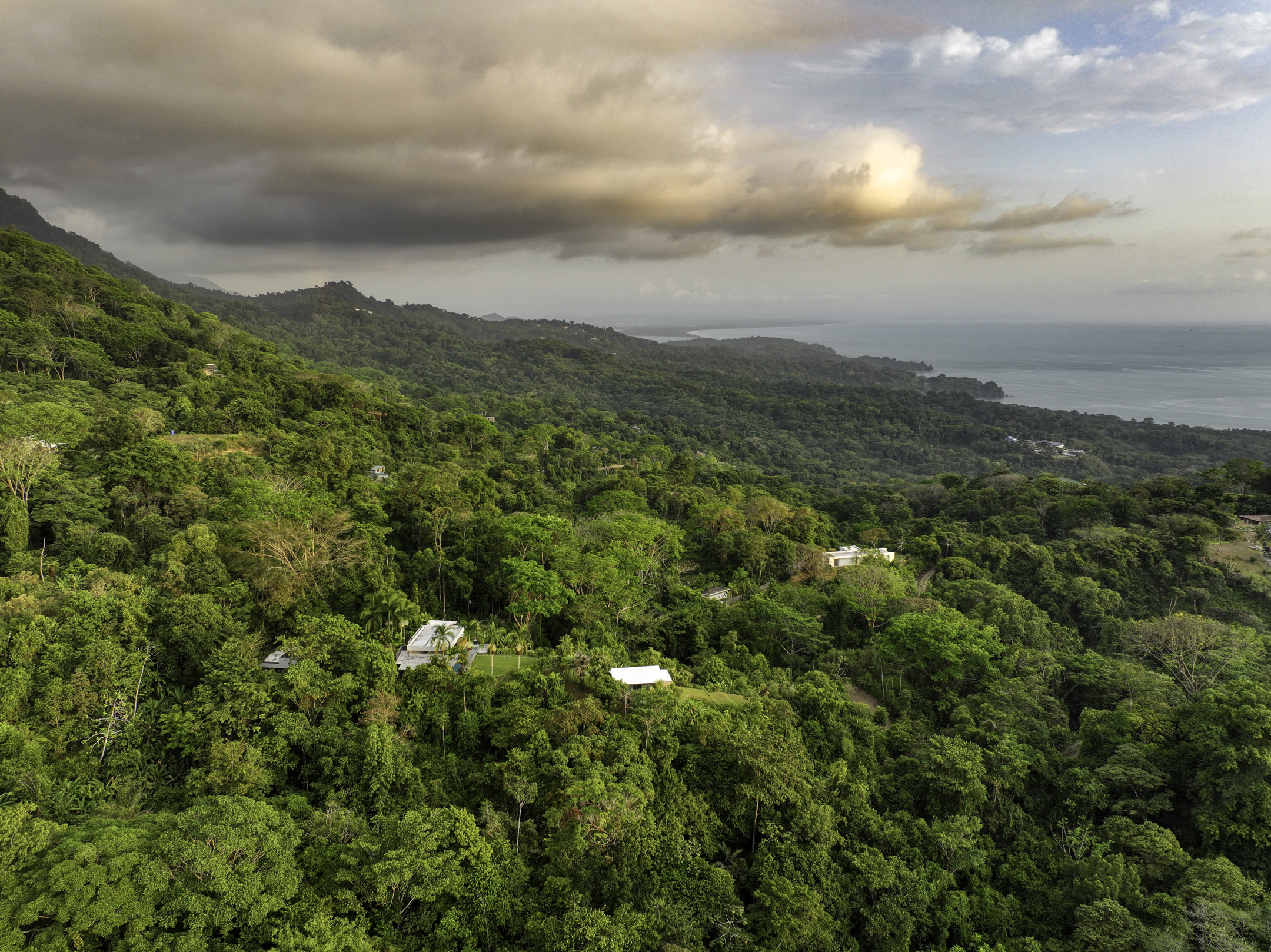 5 bed Single Family Homes For Sale in Uvita, Puntarenas - thumb 4