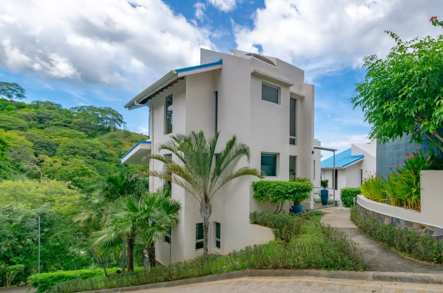 3 bed Condo For Sale in Playas Del Coco, Guanacaste - thumb 1