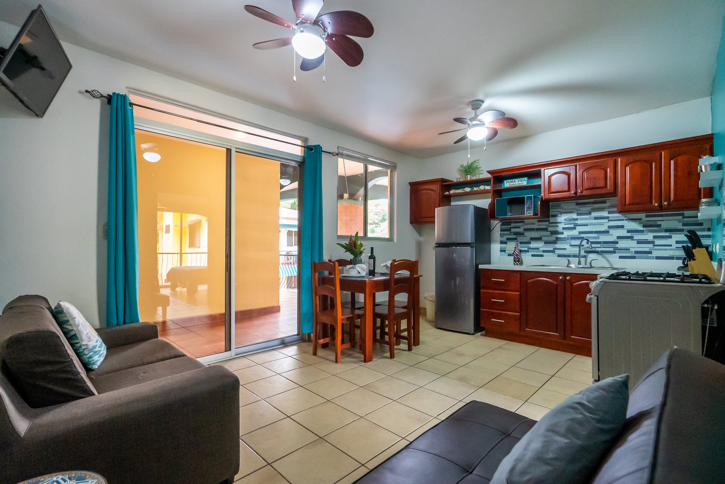 1 bed Condo For Sale in Playas Del Coco, Guanacaste - thumb 3