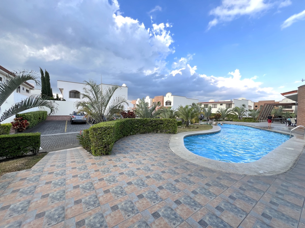 3 bed Condo For Sale in Escazu, San Jose - thumb 3