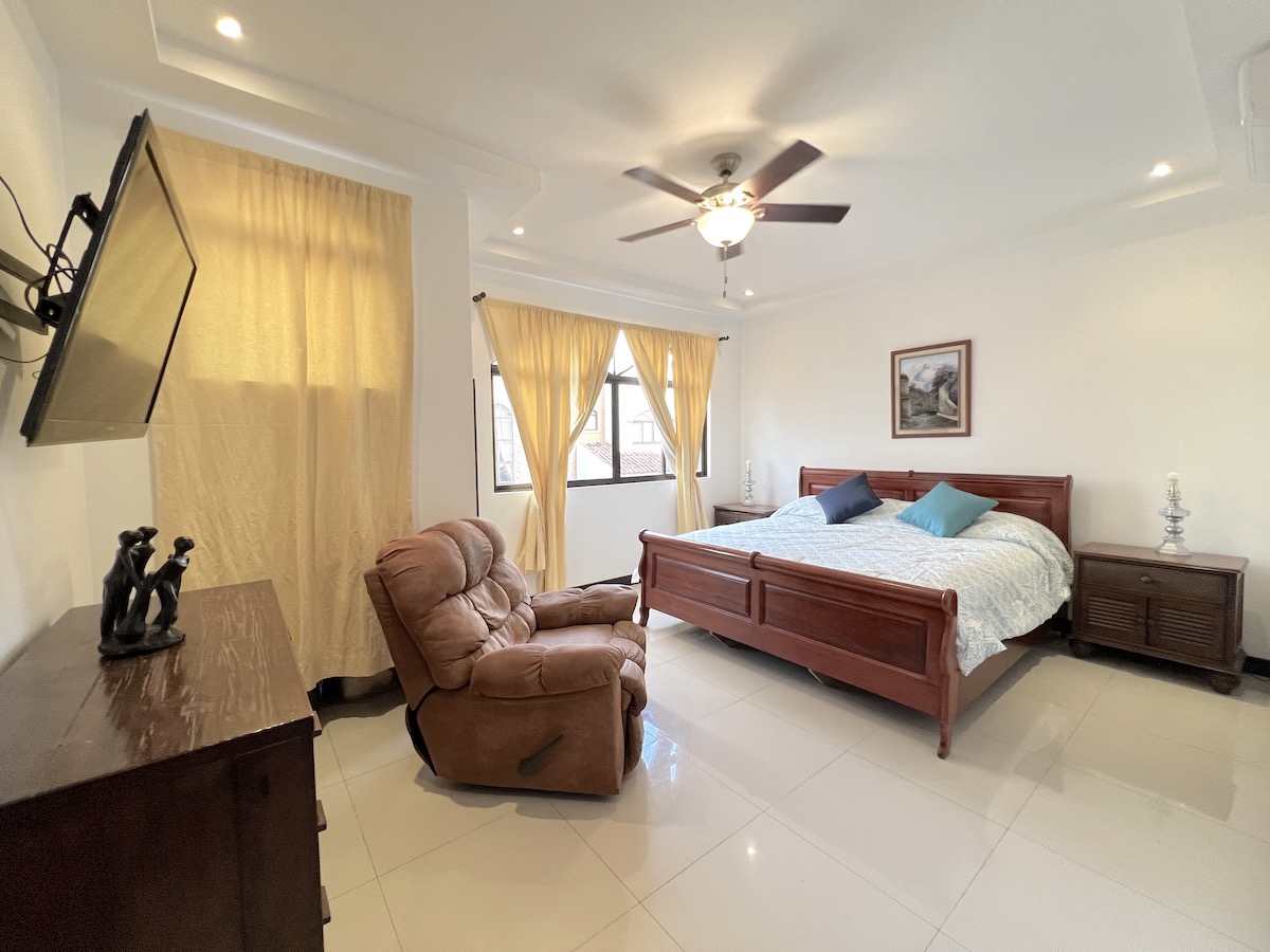 3 bed Condo For Sale in Escazu, San Jose - thumb 11