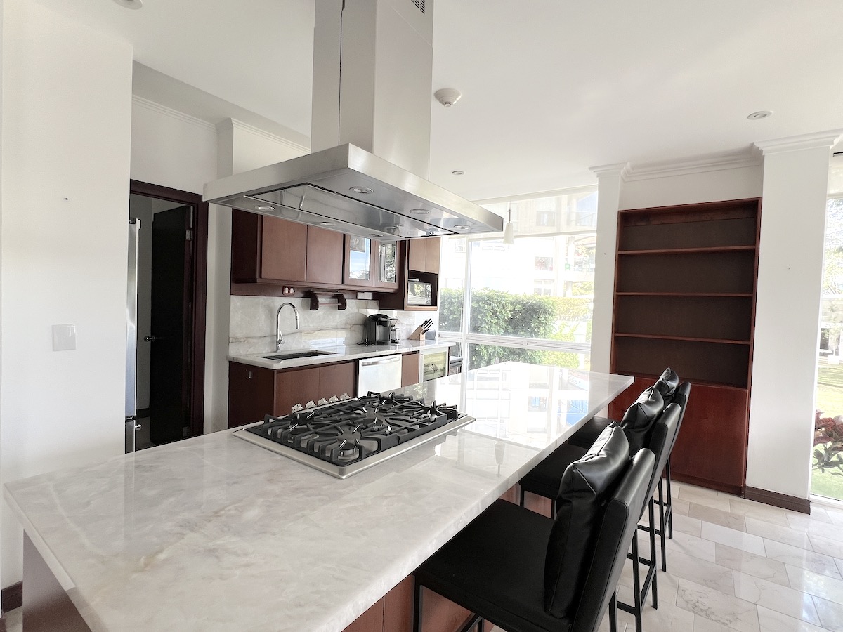 3 bed Apartment For Sale in Escazu, San Jose - thumb 8
