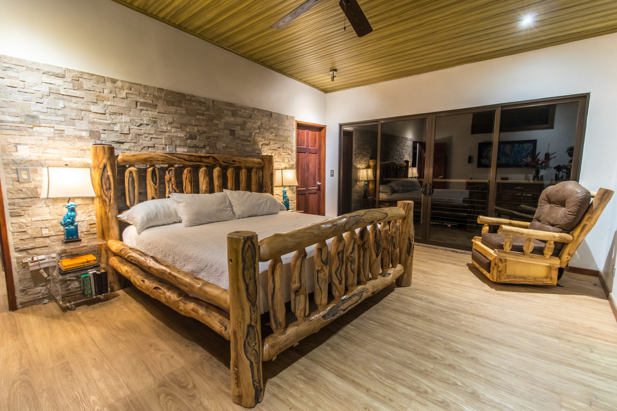 5 bed Single Family Homes For Sale in Santiago, Puntarenas - thumb 25