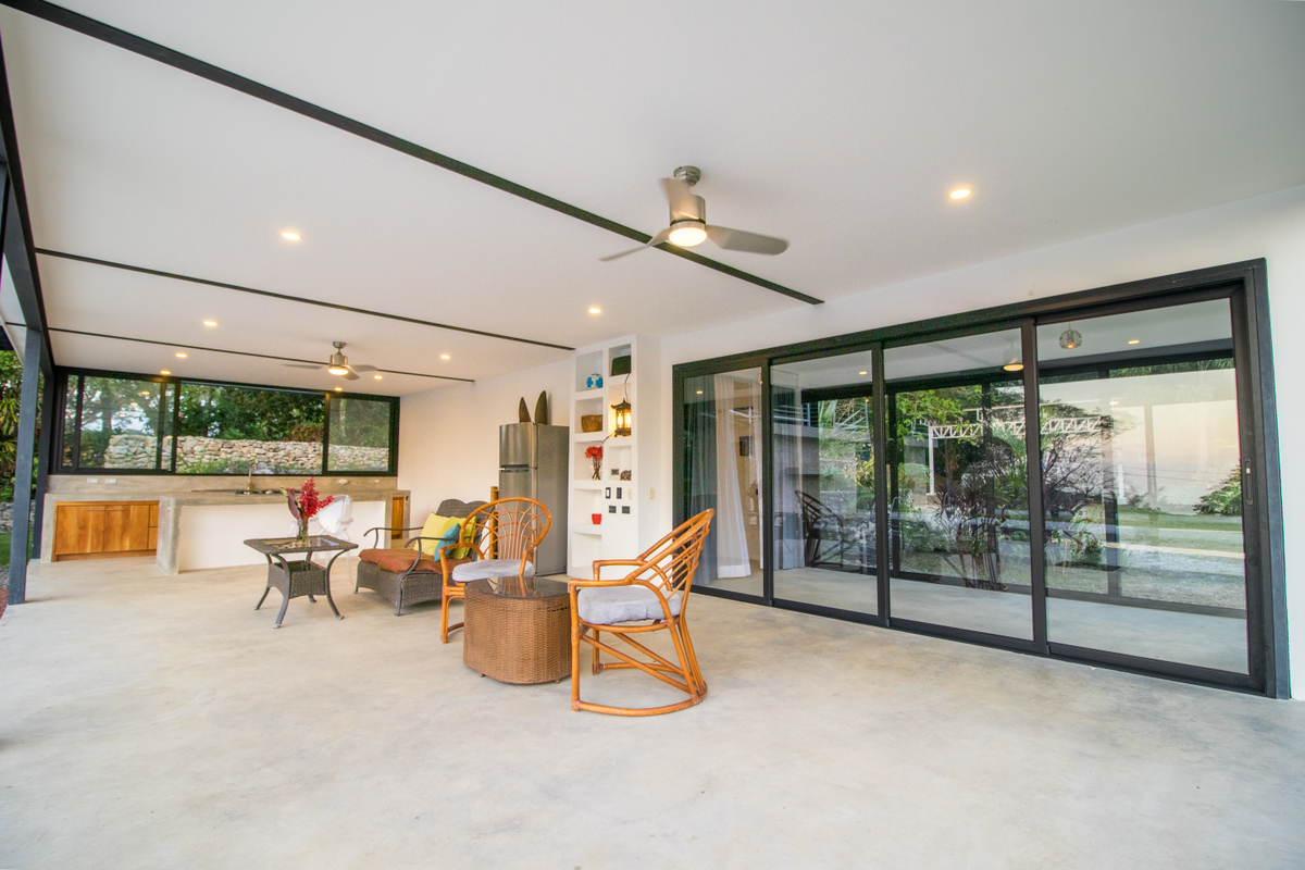 5 bed Single Family Homes For Sale in Santiago, Puntarenas - thumb 15