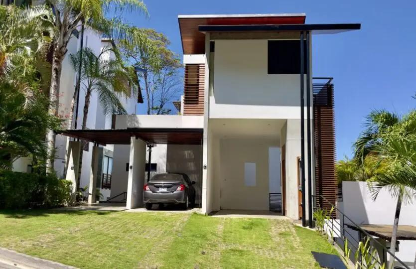 3 bed Condo For Sale in Jaco, Puntarenas - thumb 2