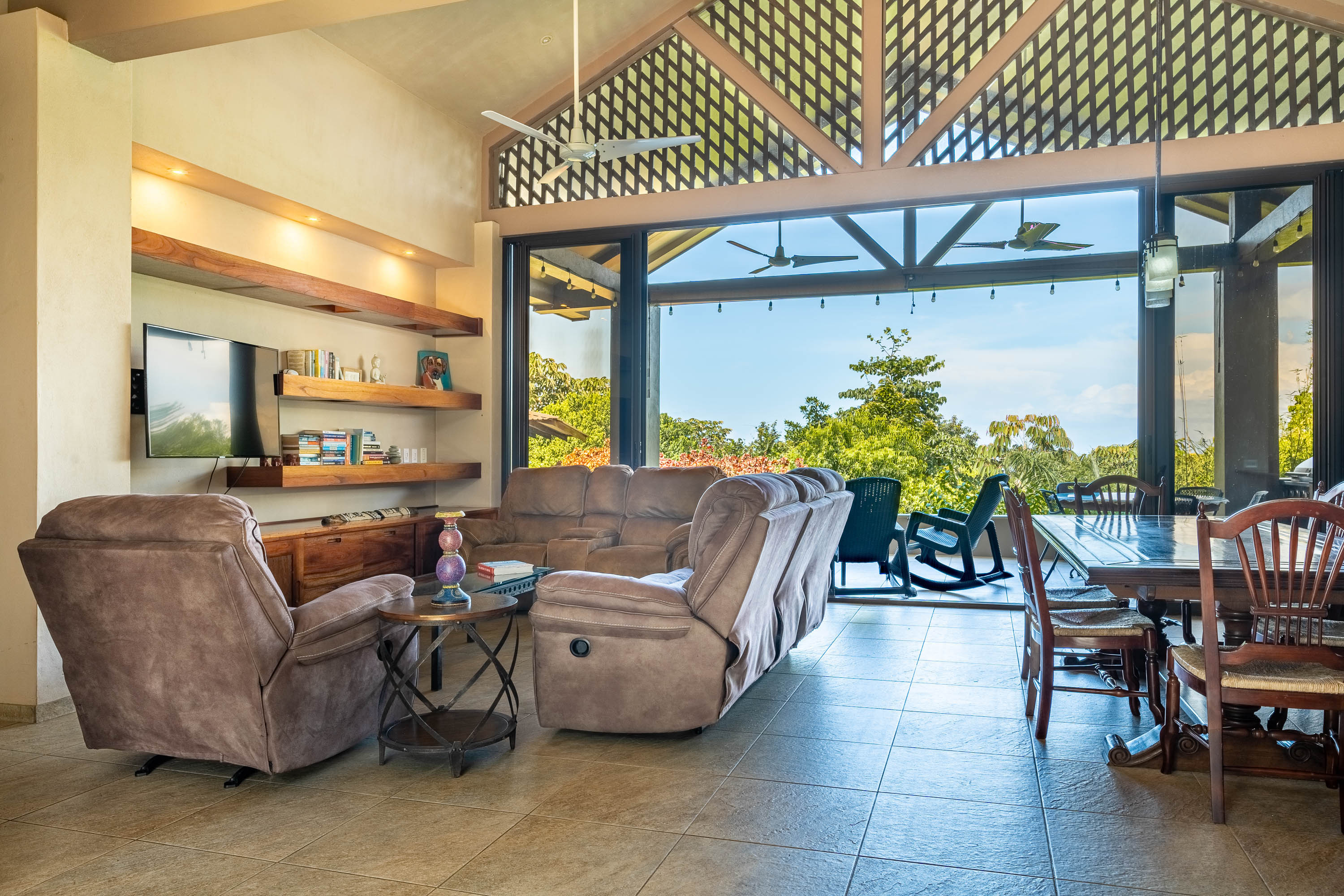 4 bed Single Family Homes For Sale in Ojochal, Puntarenas - thumb 21