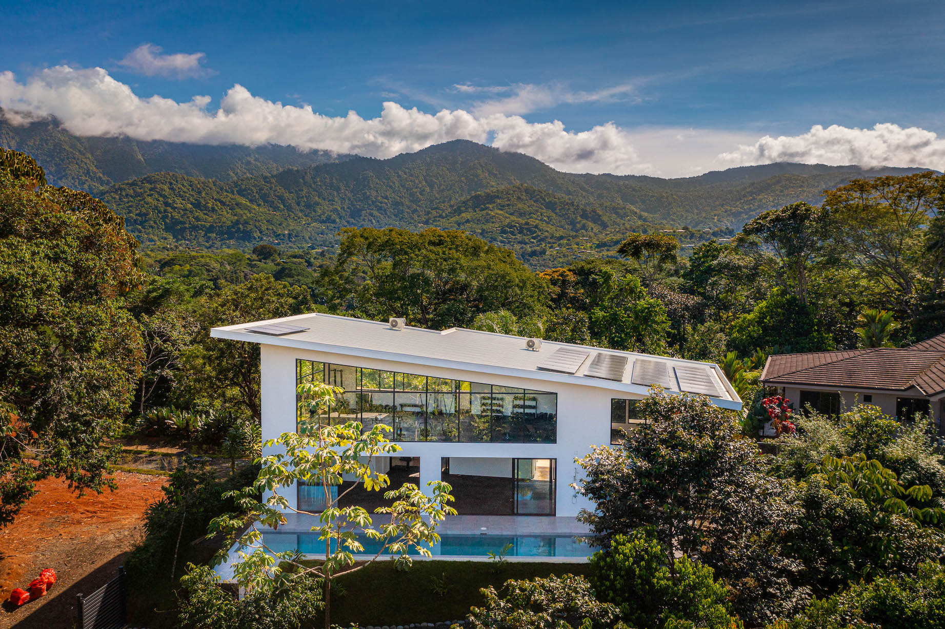 4 bed Single Family Homes For Sale in Ojochal, Puntarenas - thumb 6