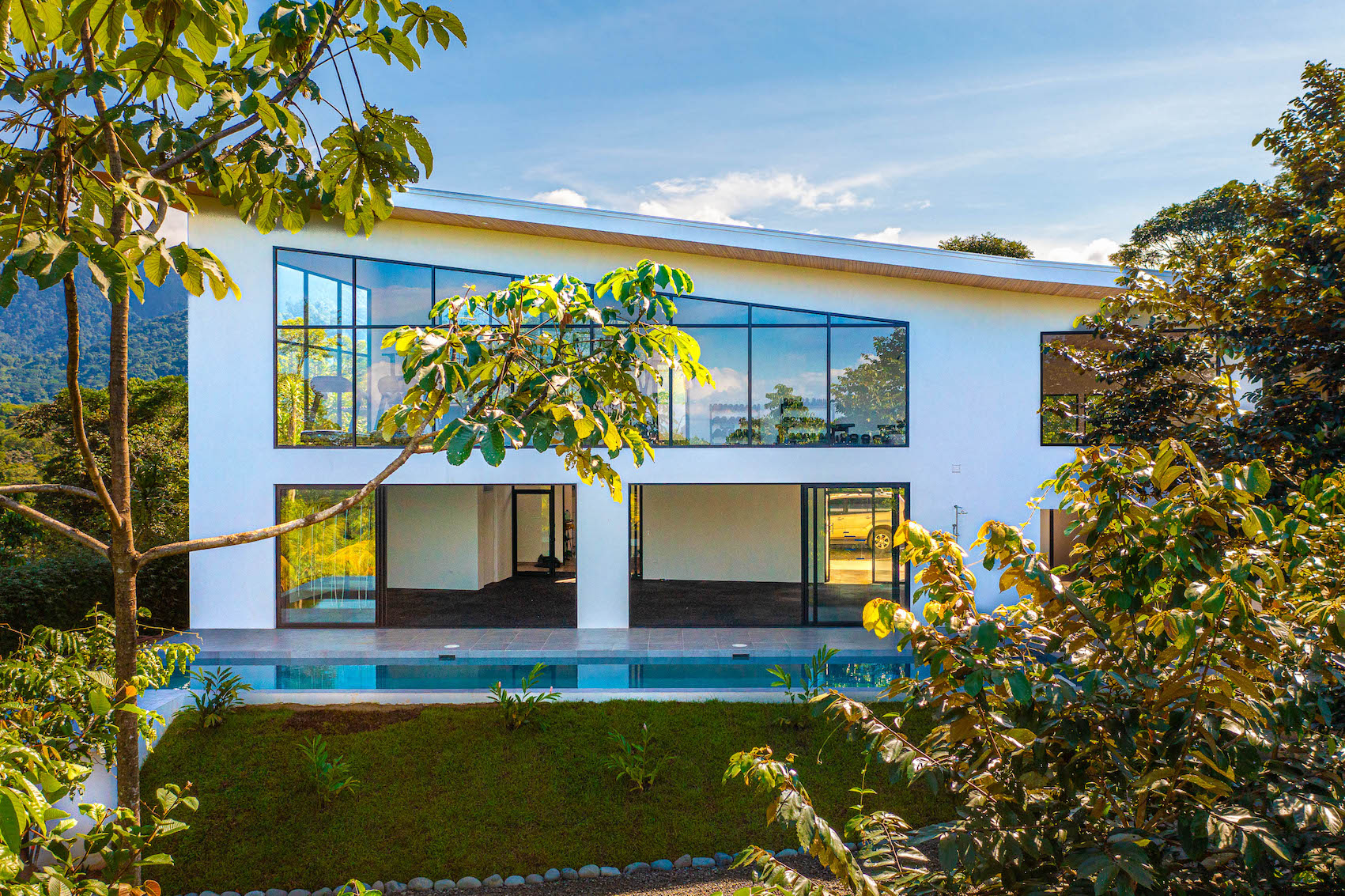 4 bed Single Family Homes For Sale in Ojochal, Puntarenas - thumb 7