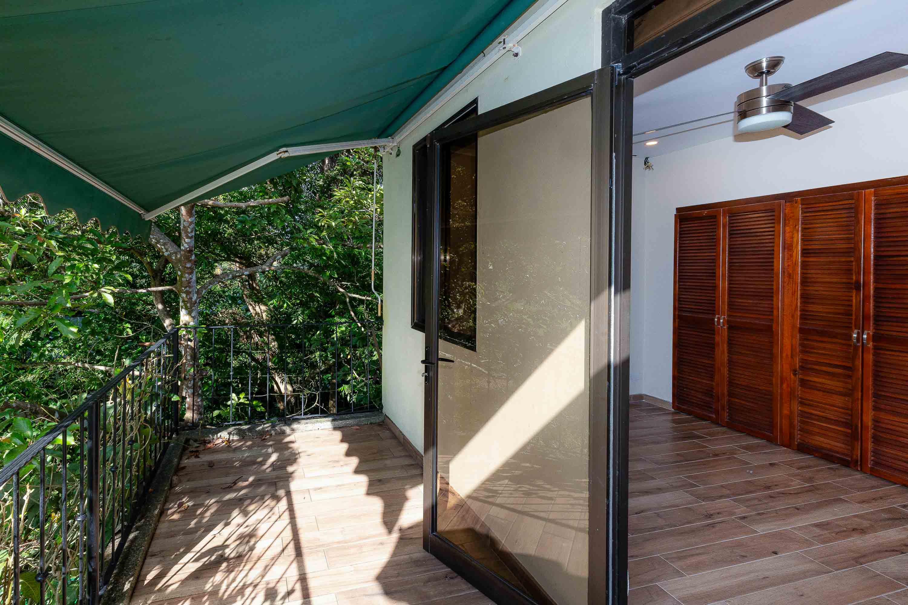 3 bed Single Family Homes For Sale in Manuel Antonio, Puntarenas - thumb 3