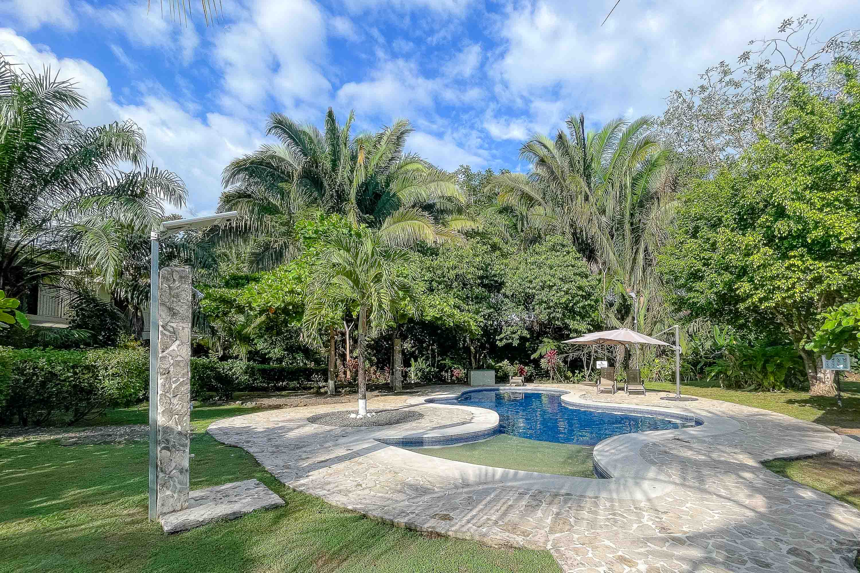 3 bed Single Family Homes For Sale in Manuel Antonio, Puntarenas - thumb 11