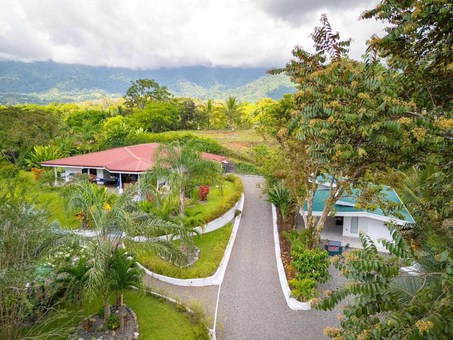 6 bed Single Family Homes For Sale in Ojochal, Puntarenas - thumb 8