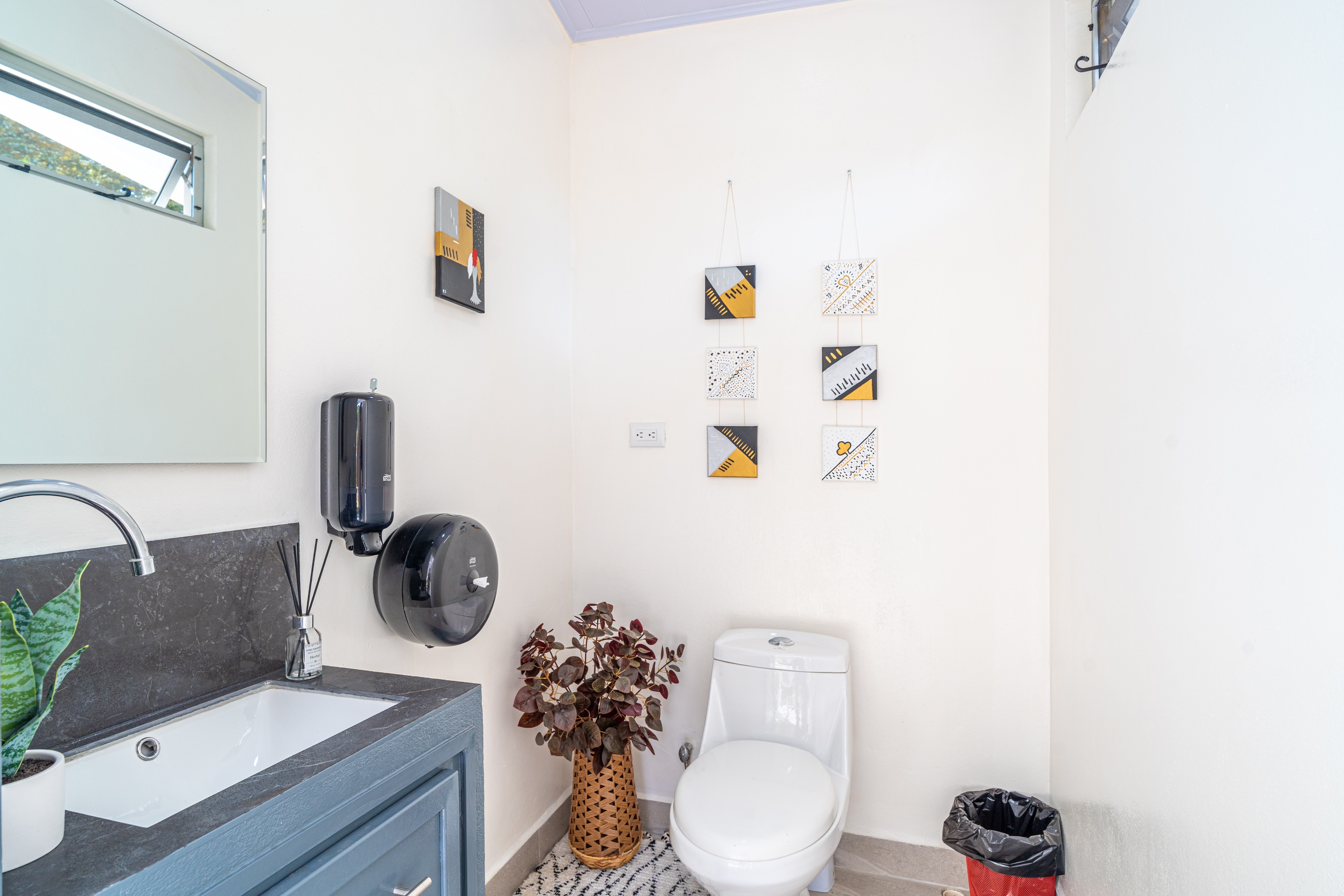 6 bed Single Family Homes For Sale in Ojochal, Puntarenas - thumb 25