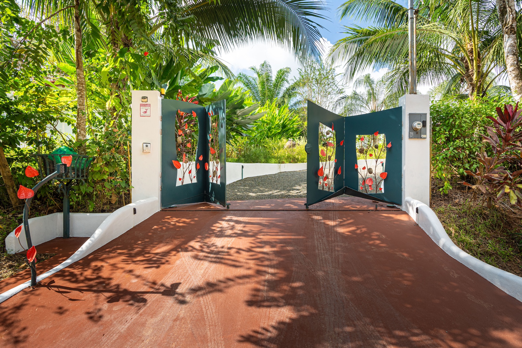 6 bed Single Family Homes For Sale in Ojochal, Puntarenas - thumb 6