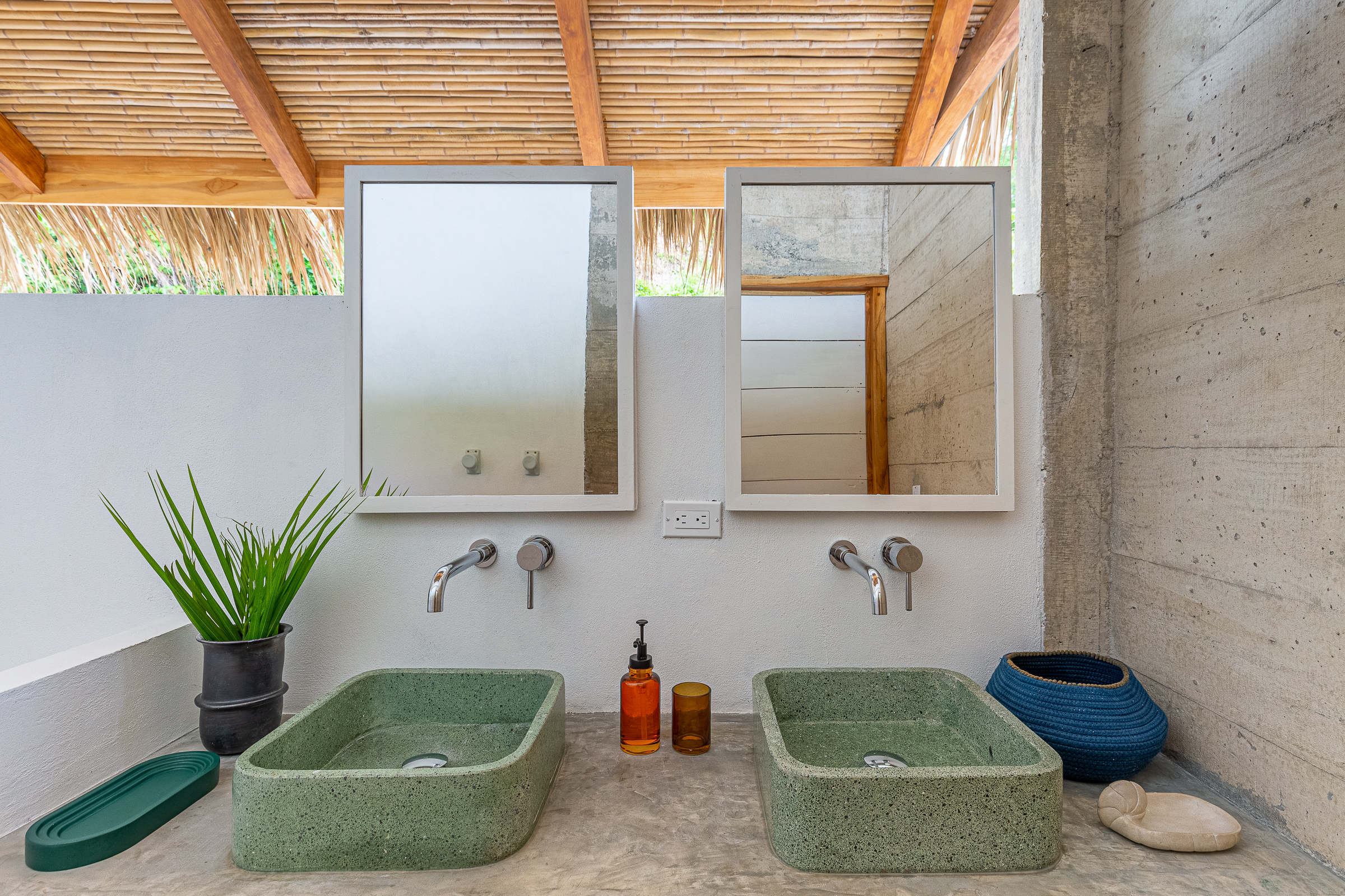 2 bed Single Family Homes For Sale in Malpais, Puntarenas - thumb 8