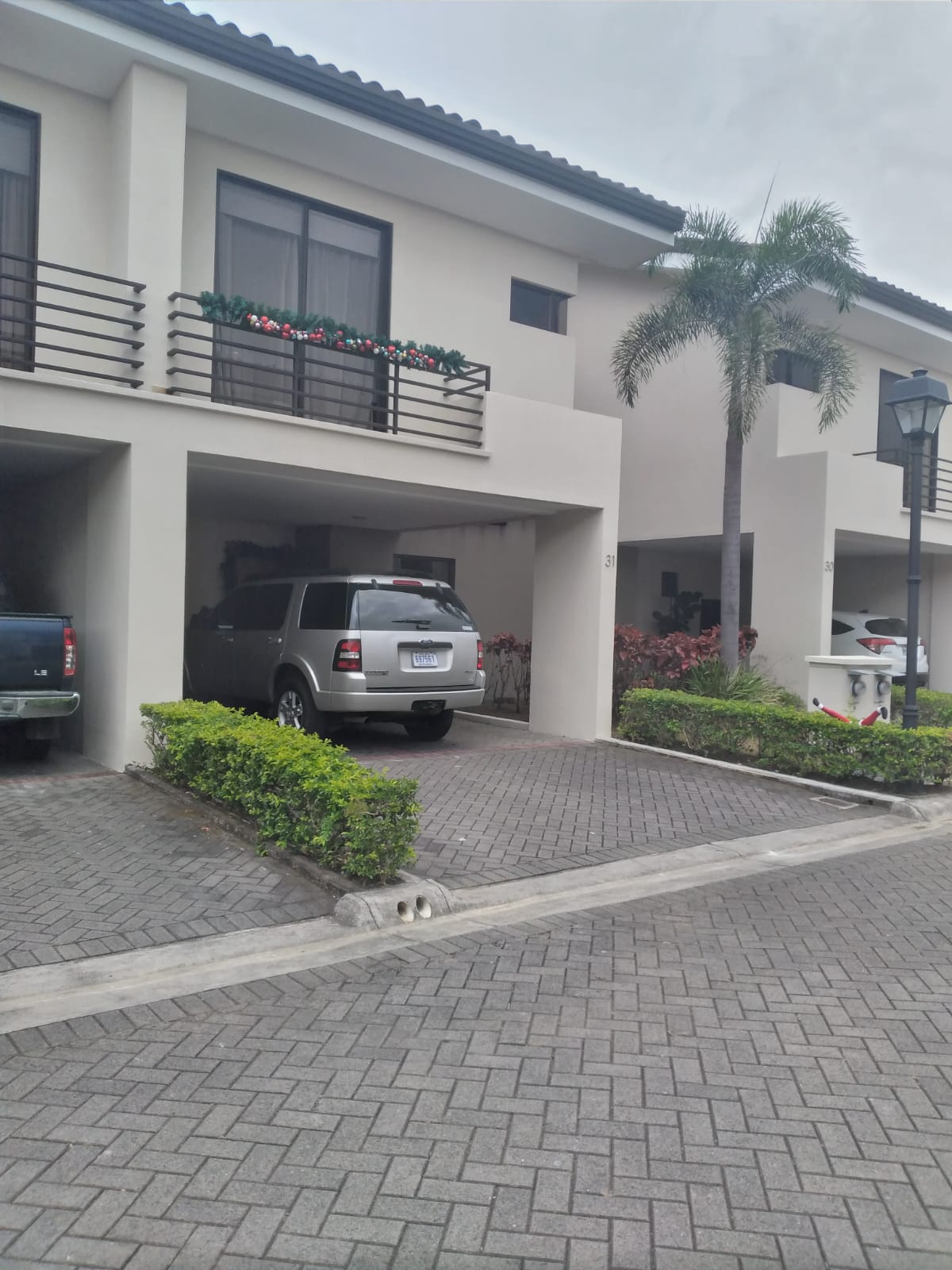 4 bed Single Family Homes For Sale in Brasil De Mora, San Jose - thumb 1