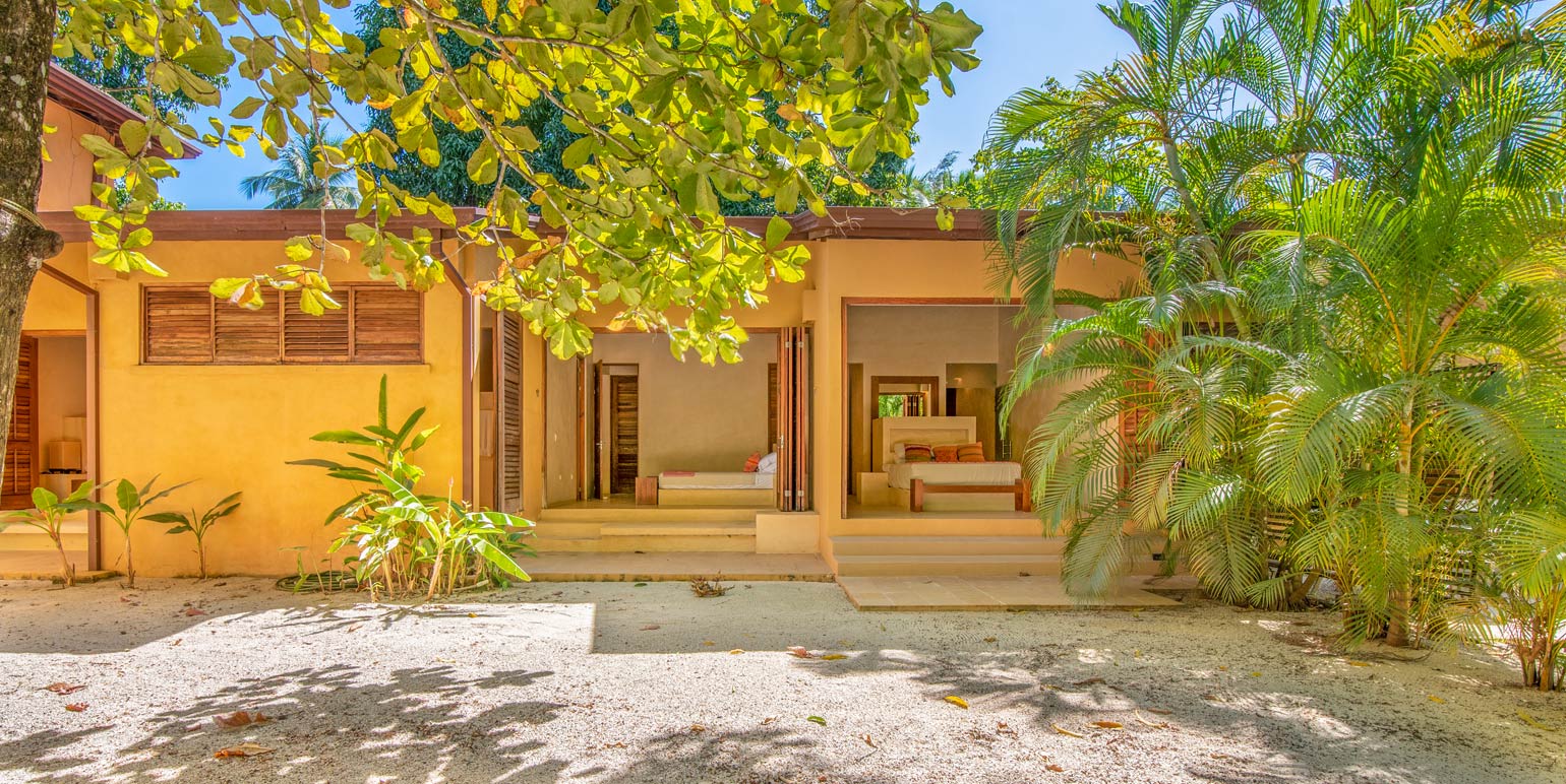 6 bed Single Family Homes For Sale in Malpais, Puntarenas - thumb 16