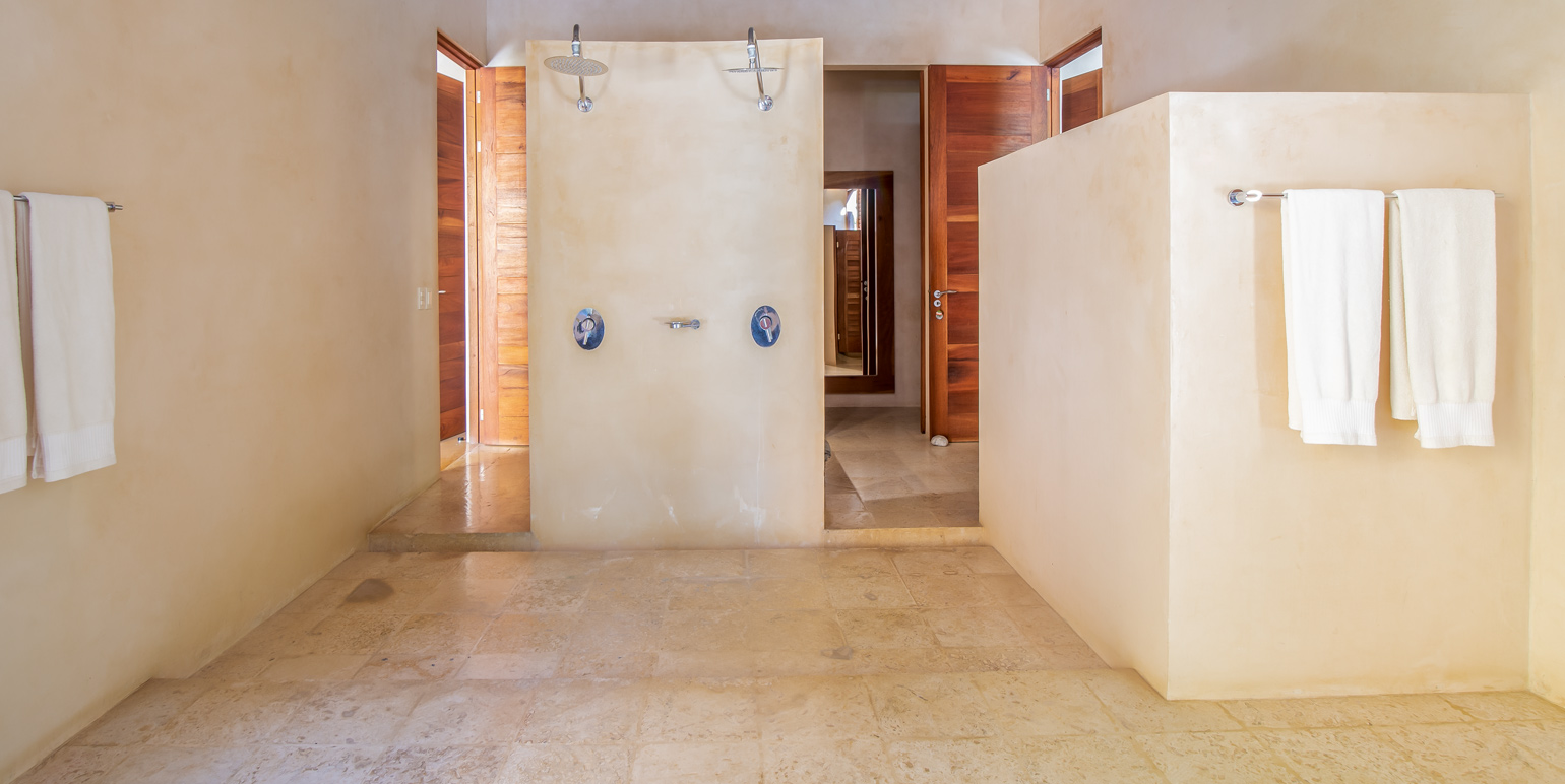 6 bed Single Family Homes For Sale in Malpais, Puntarenas - thumb 8