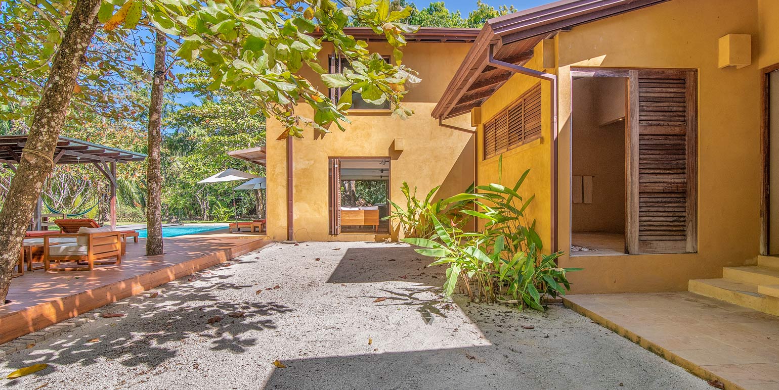 6 bed Single Family Homes For Sale in Malpais, Puntarenas - thumb 14