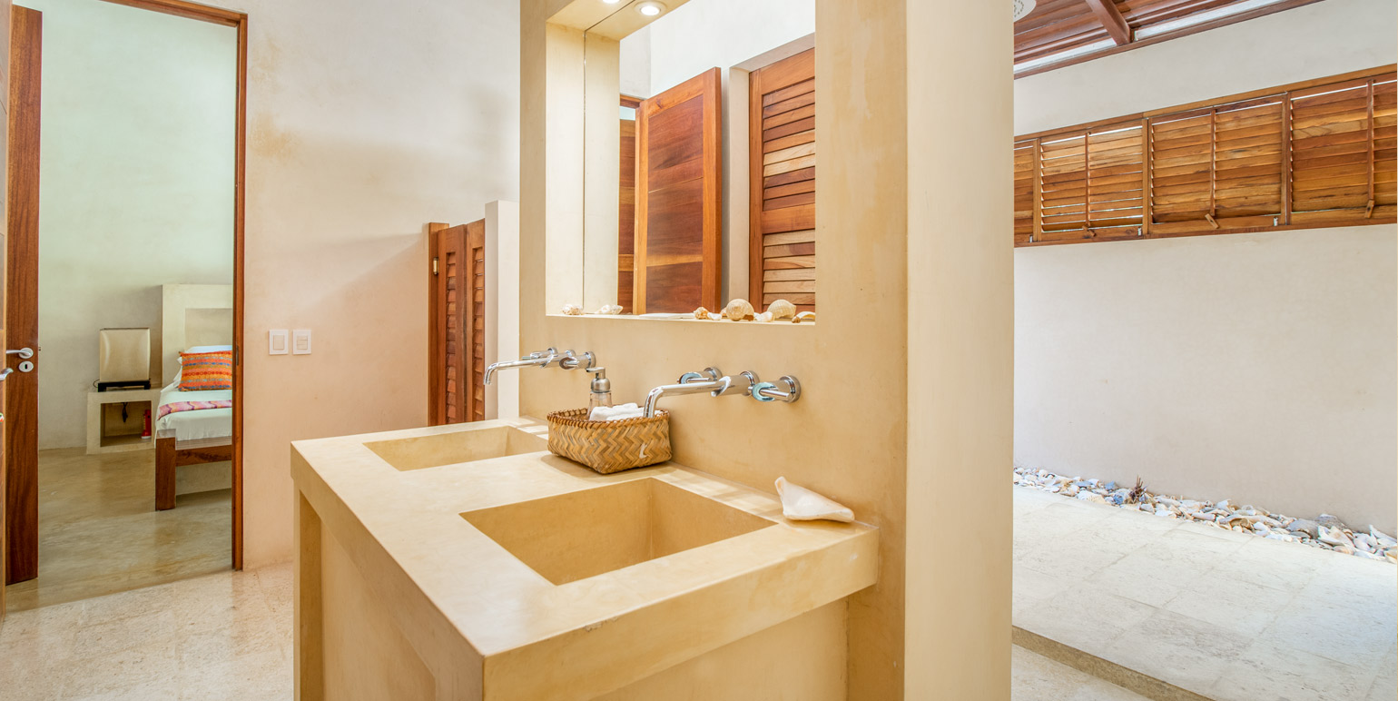 6 bed Single Family Homes For Sale in Malpais, Puntarenas - thumb 9