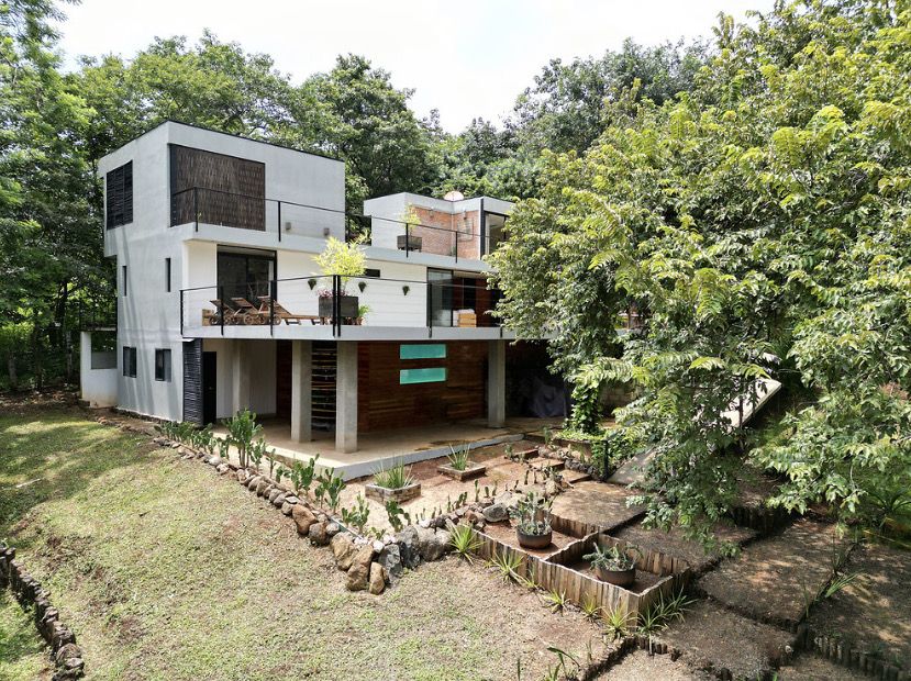 4 bed Single Family Homes For Sale in Playa Potrero, Guanacaste - thumb 4