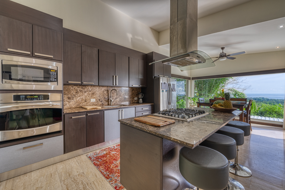 4 bed Single Family Homes For Sale in Uvita, Puntarenas - thumb 9