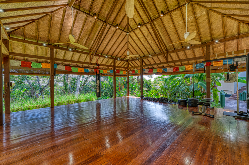 4 bed Single Family Homes For Sale in Uvita, Puntarenas - thumb 5