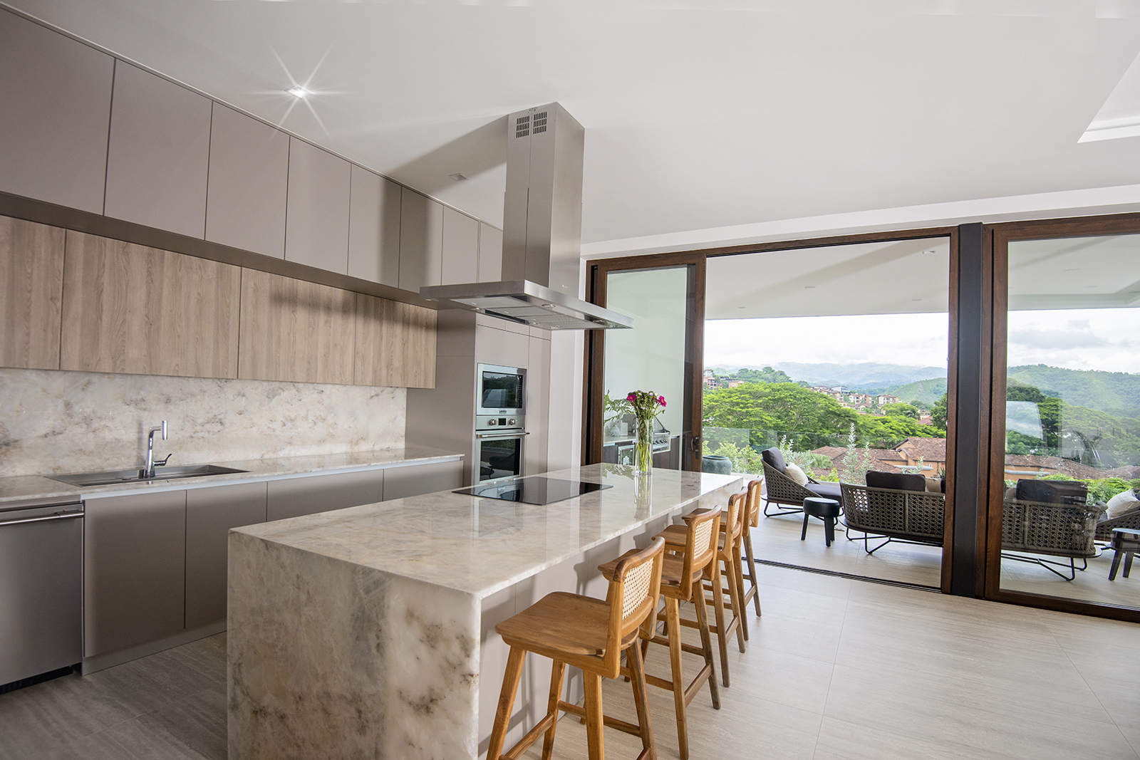 5 bed Single Family Homes For Sale in Los Suenos, Puntarenas - thumb 10