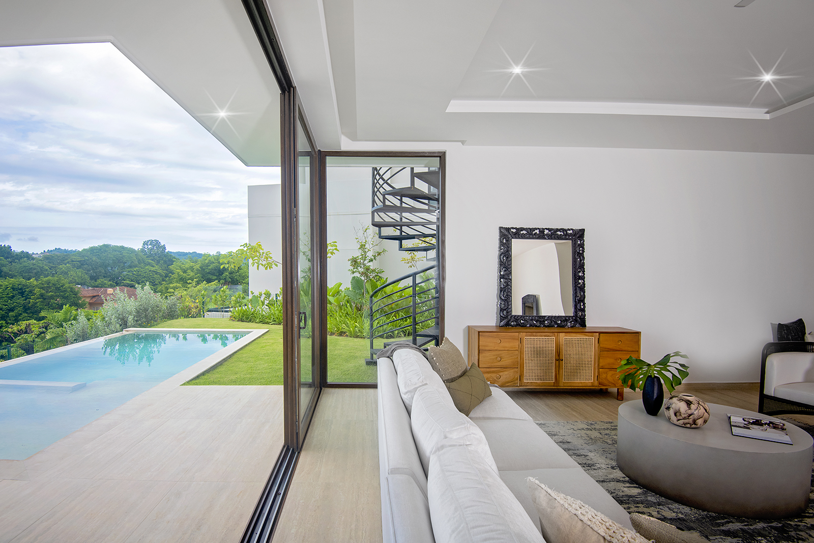 5 bed Single Family Homes For Sale in Los Suenos, Puntarenas - thumb 8