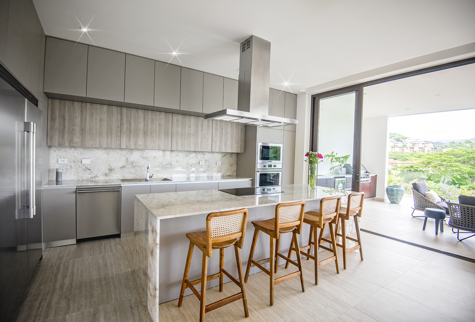 5 bed Single Family Homes For Sale in Los Suenos, Puntarenas - thumb 6