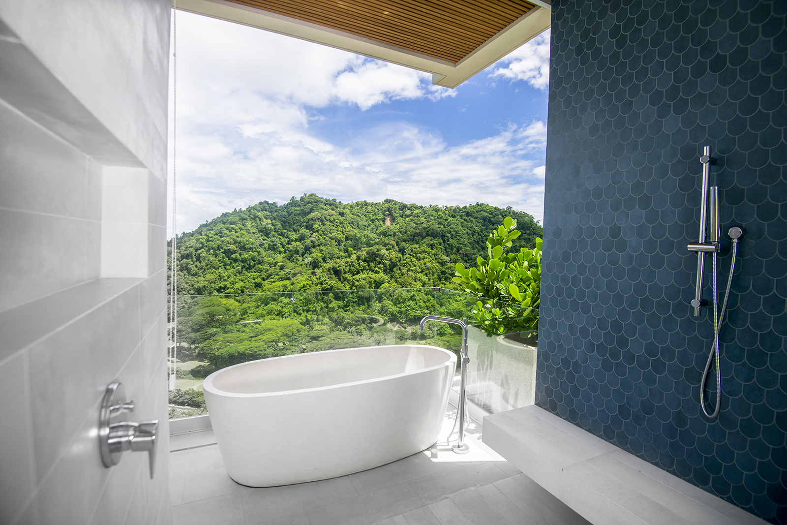 5 bed Single Family Homes For Sale in Los Suenos, Puntarenas - thumb 13