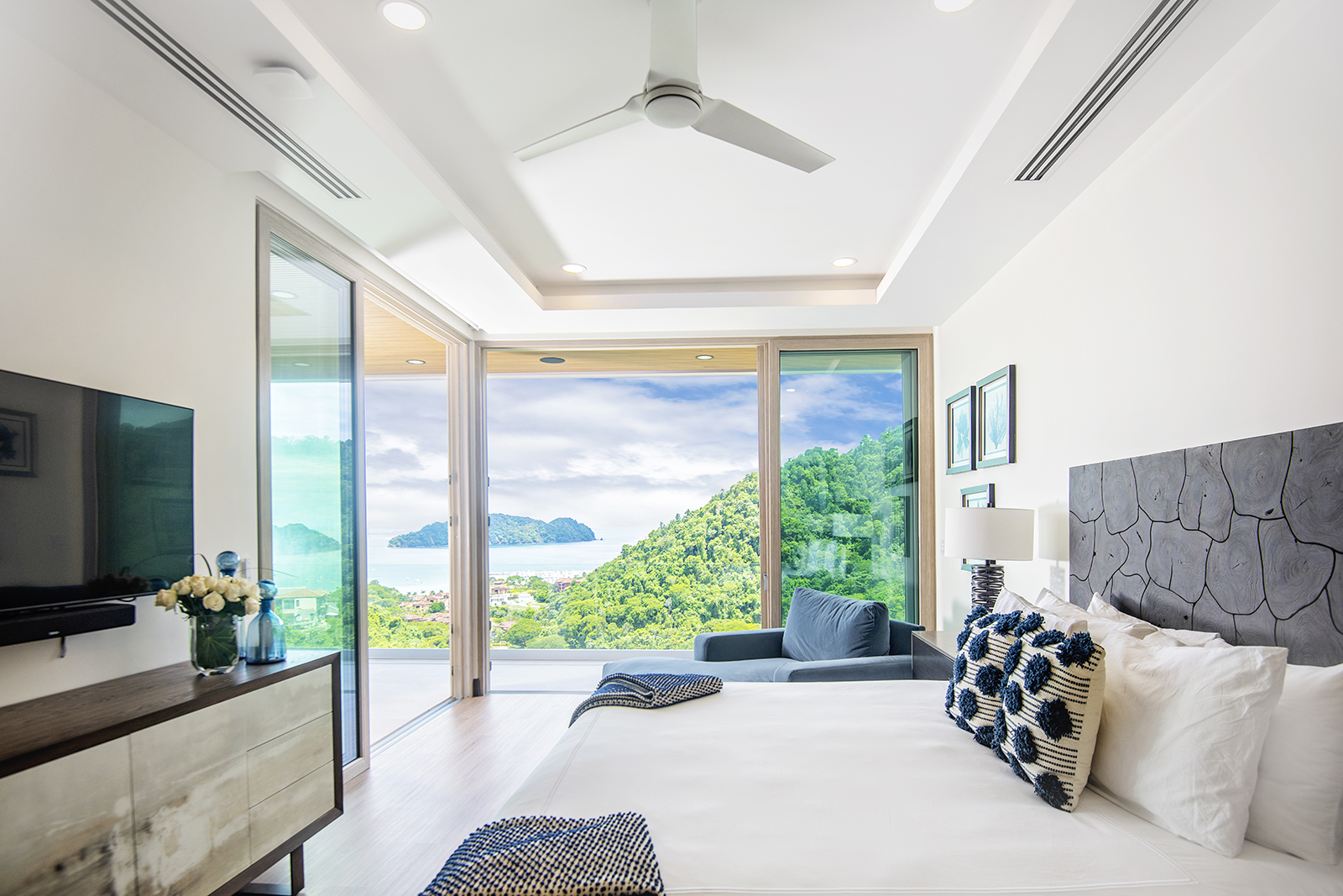 5 bed Single Family Homes For Sale in Los Suenos, Puntarenas - thumb 16