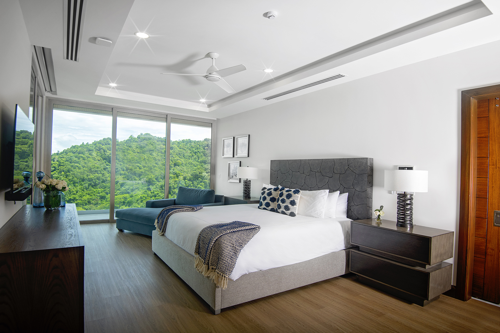 5 bed Single Family Homes For Sale in Los Suenos, Puntarenas - thumb 10