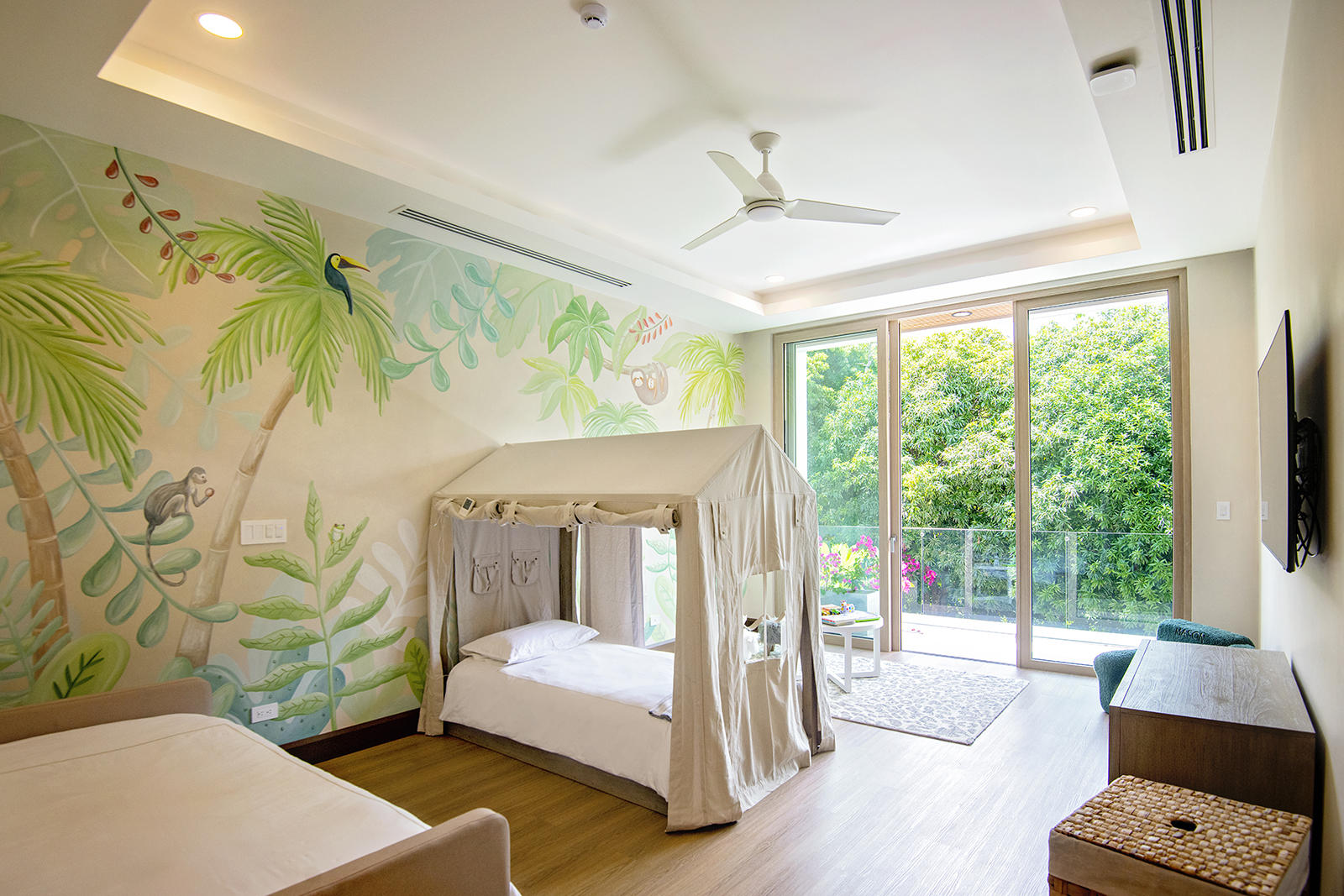 5 bed Single Family Homes For Sale in Los Suenos, Puntarenas - thumb 17