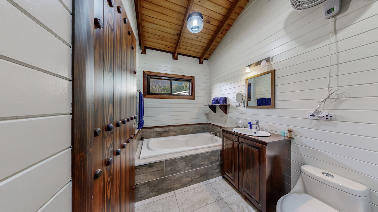 4 bed Hotel / Leisure For Sale in Ojochal, Puntarenas - thumb 22